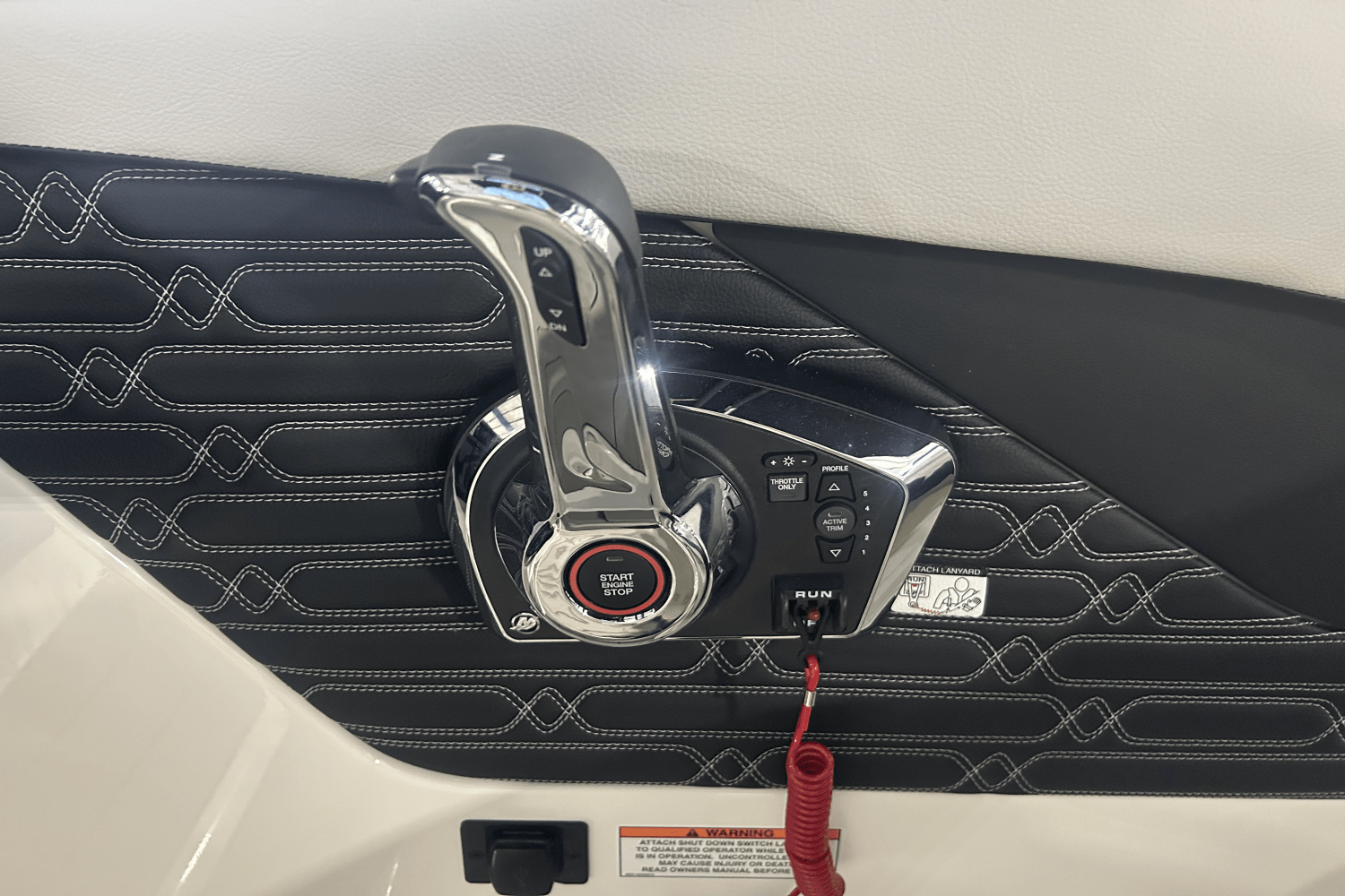 2025 Sea Ray SPX 210 Outboard Image Thumbnail #11