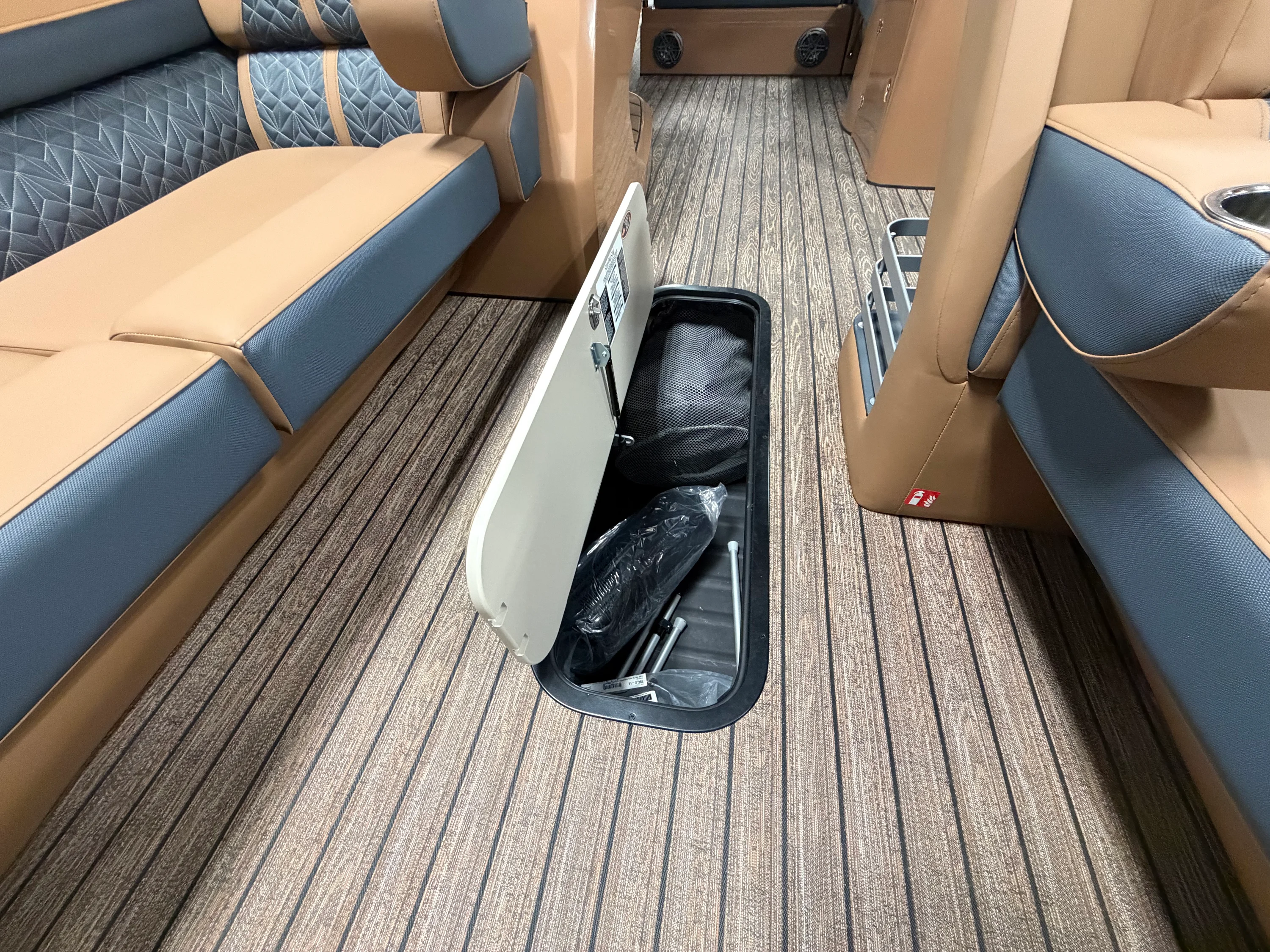 2025 Harris Grand Mariner 250 Image Thumbnail #21