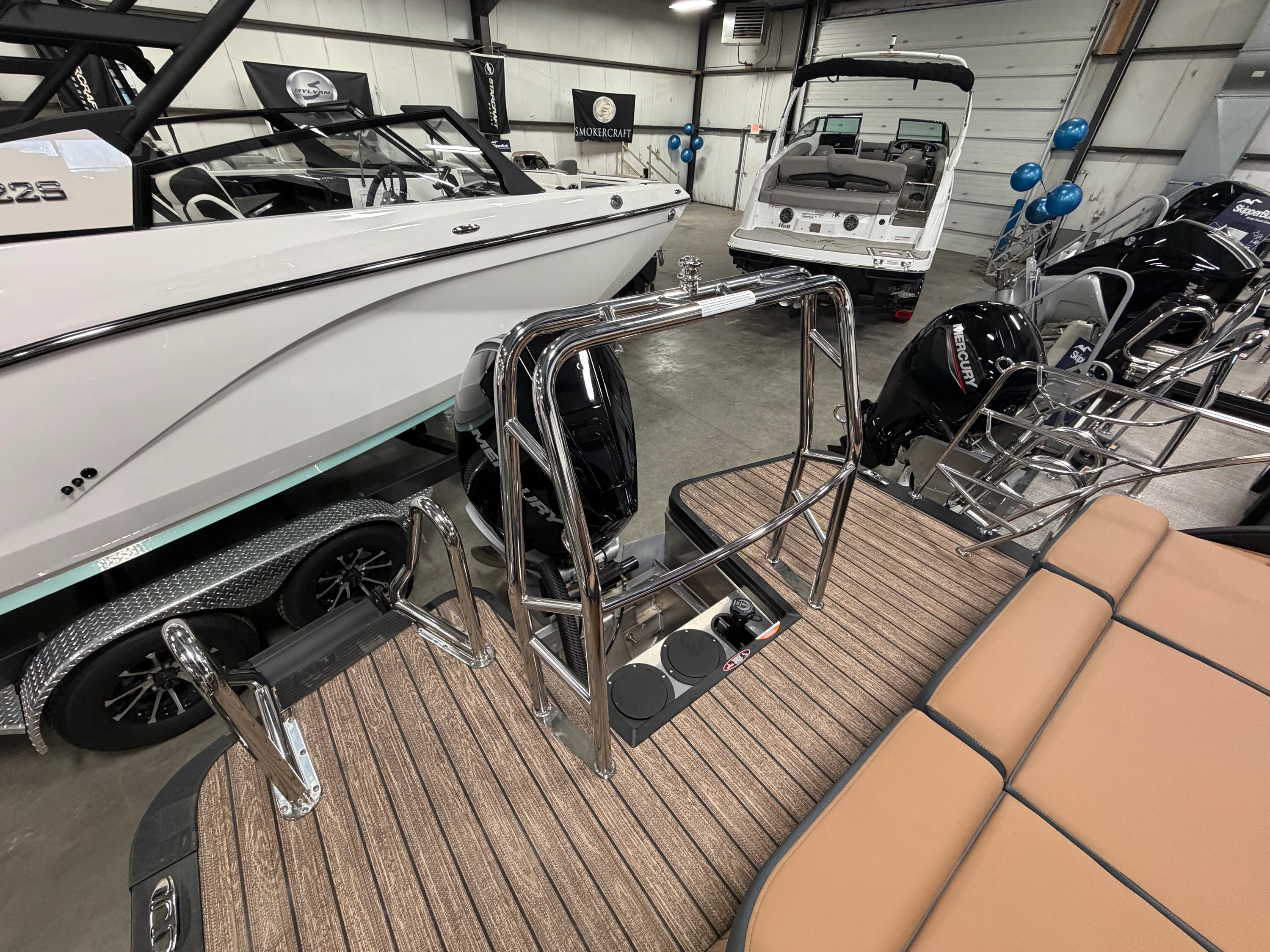 2025 Harris Grand Mariner 250 Image Thumbnail #4