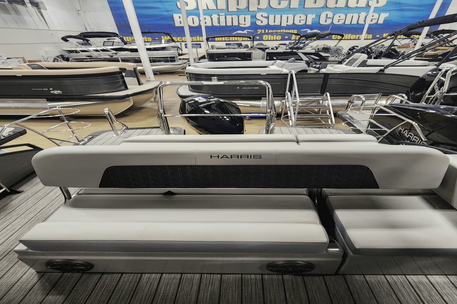 2025 Harris 230 Solstice Image Thumbnail #5