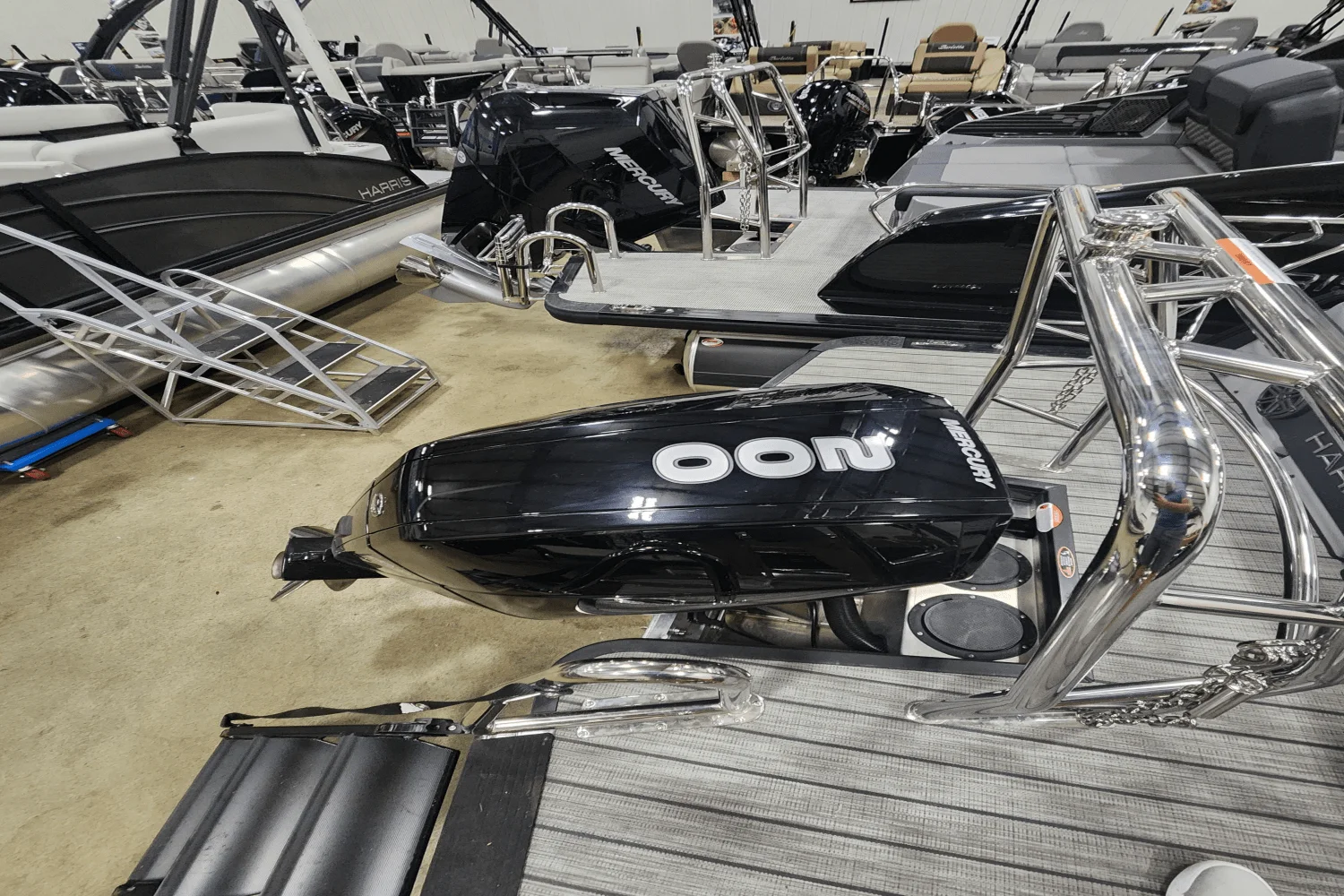 2025 Harris 230 Solstice Image Thumbnail #10