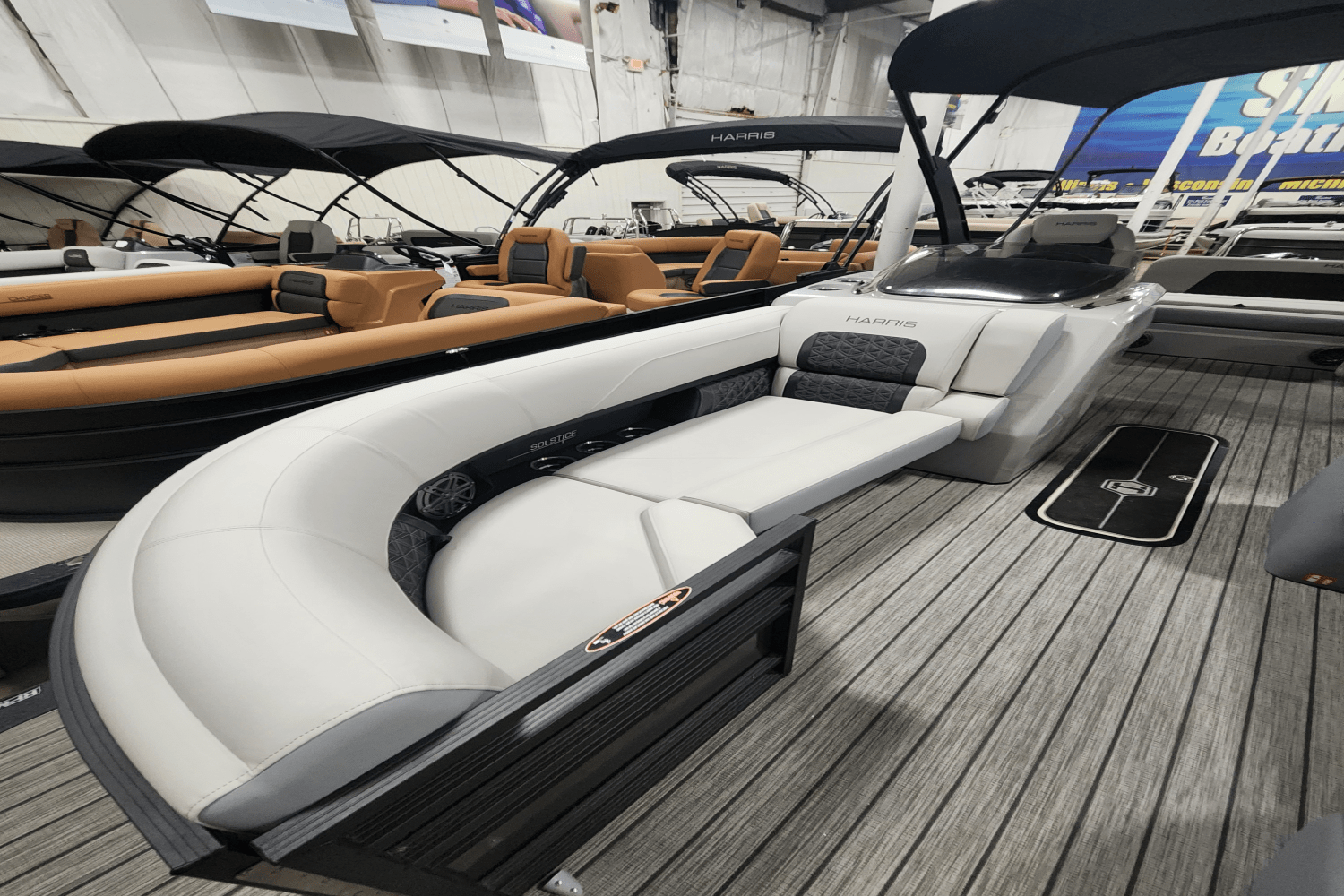 2025 Harris 230 Solstice Image Thumbnail #2