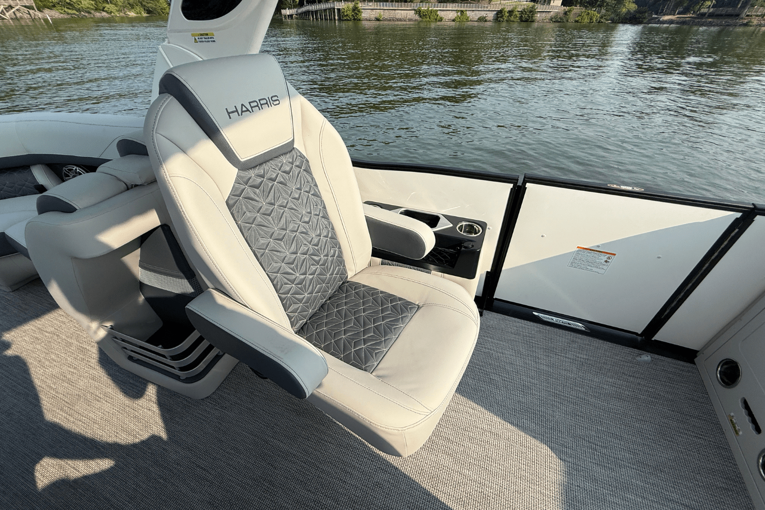 2025 Harris Grand Mariner 250 Image Thumbnail #21
