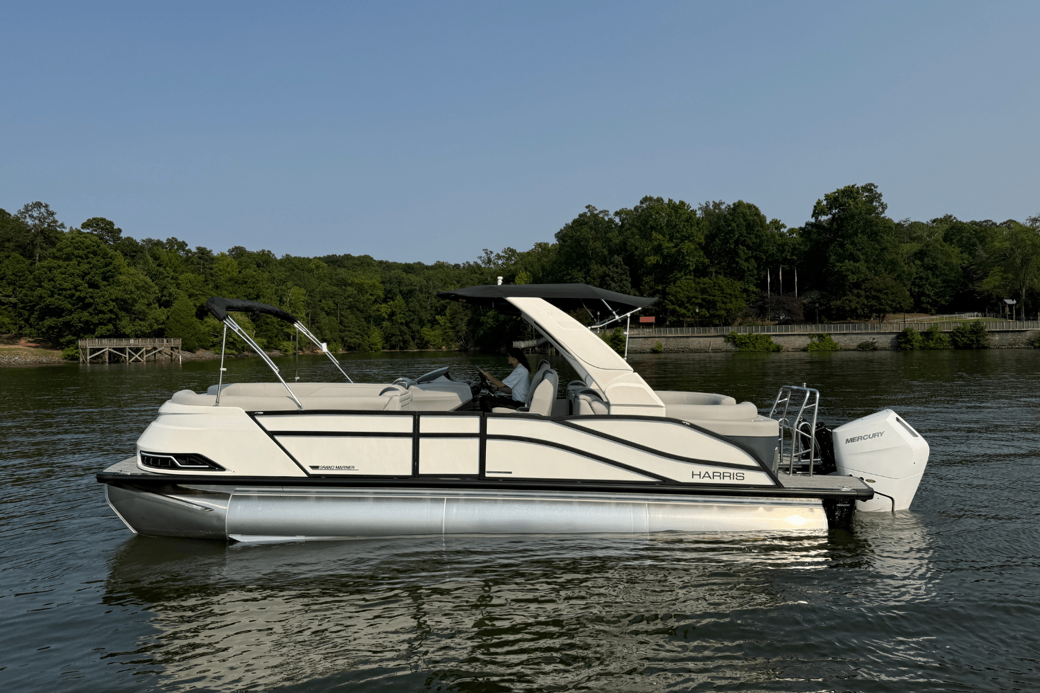 2025 Harris Grand Mariner 250 Image Thumbnail #7