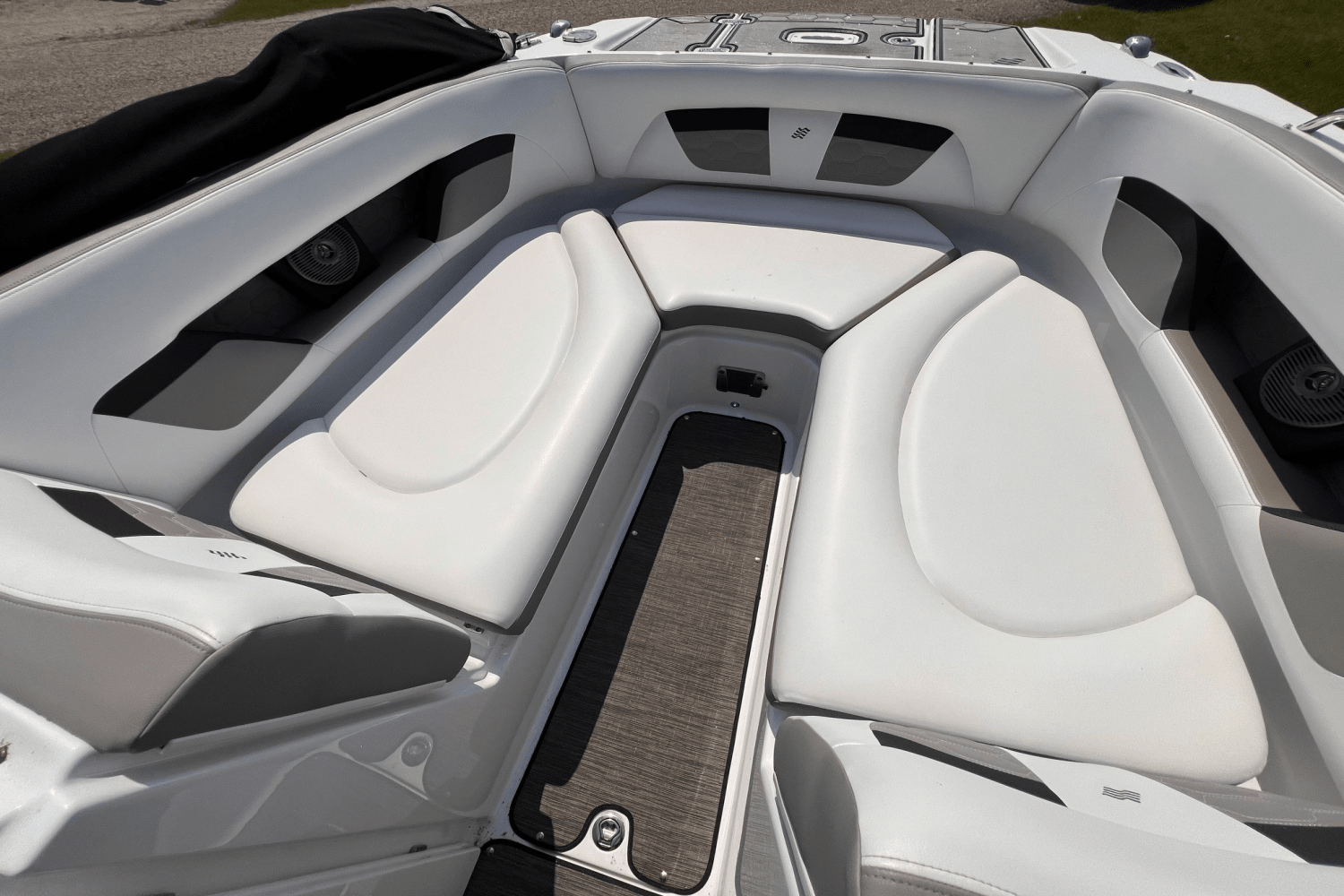 2021 Four Winns HD5 Image Thumbnail #24