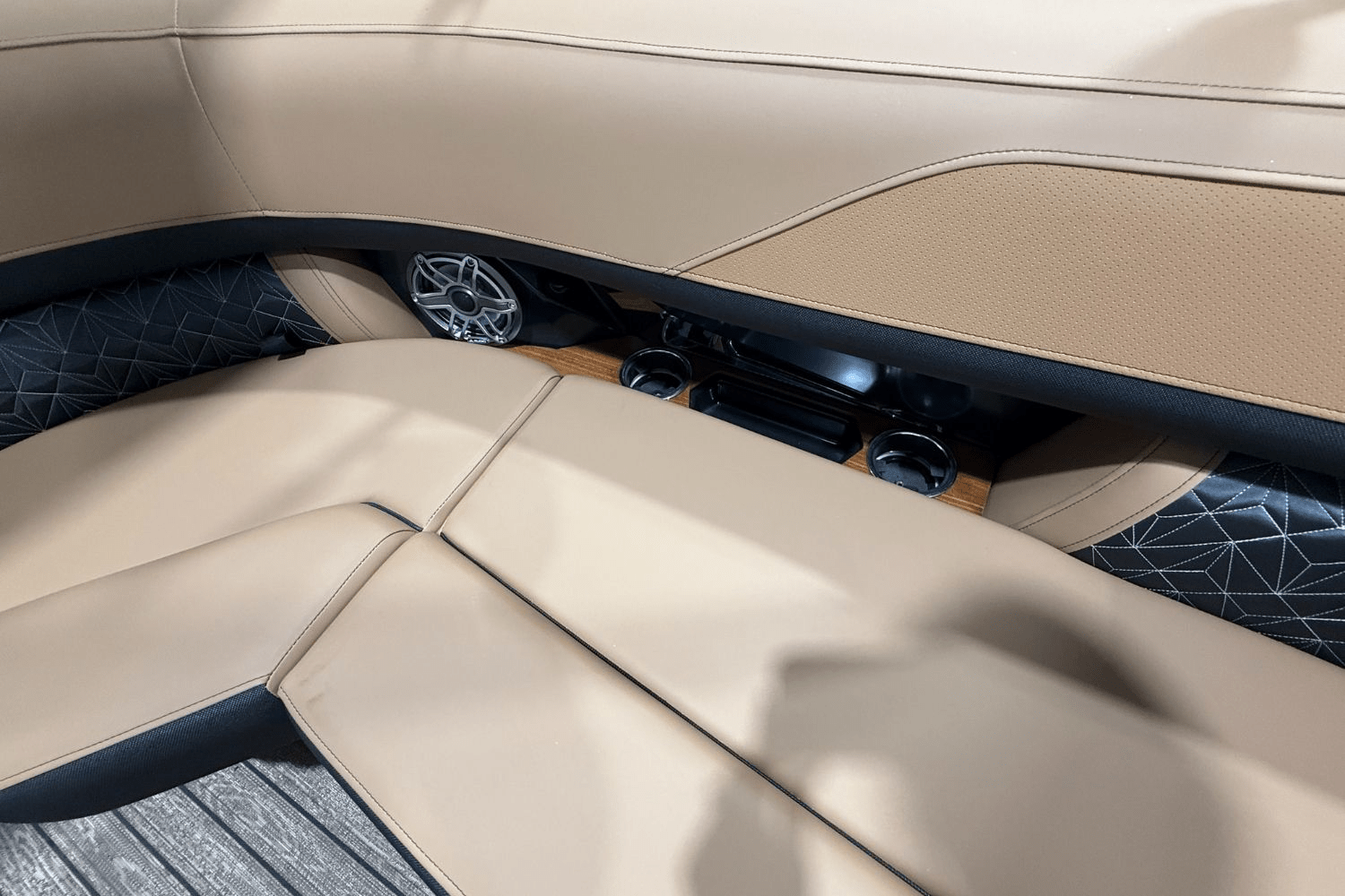 2025 Harris 230 Grand Mariner Image Thumbnail #28