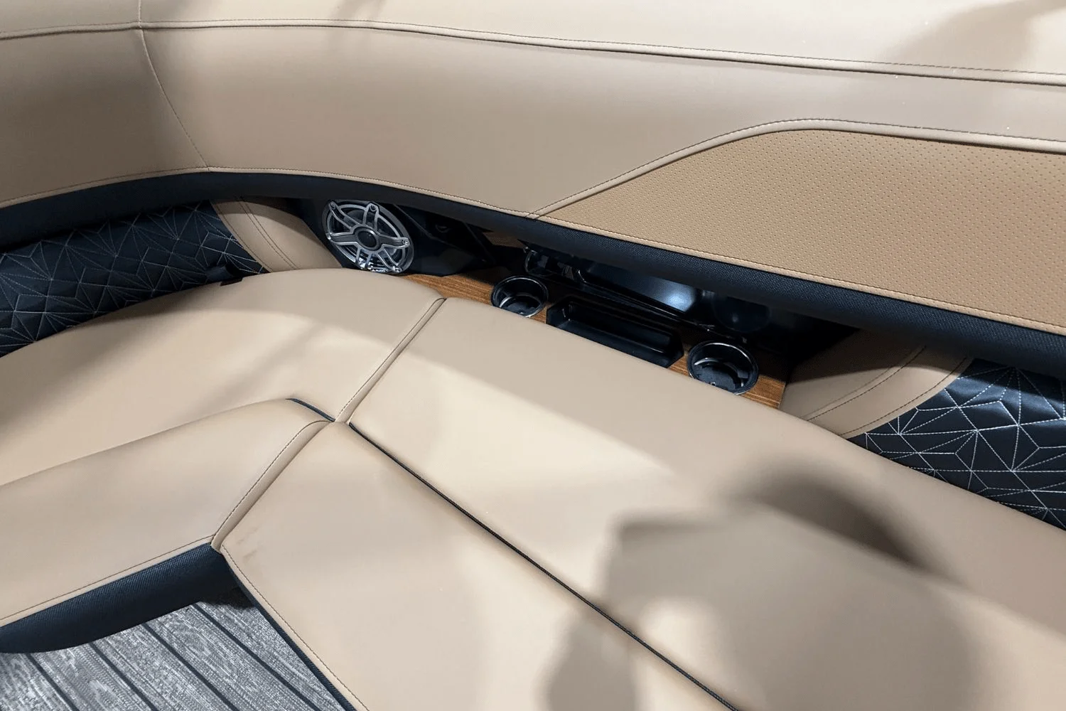 2025 Harris 230 Grand Mariner Image Thumbnail #28