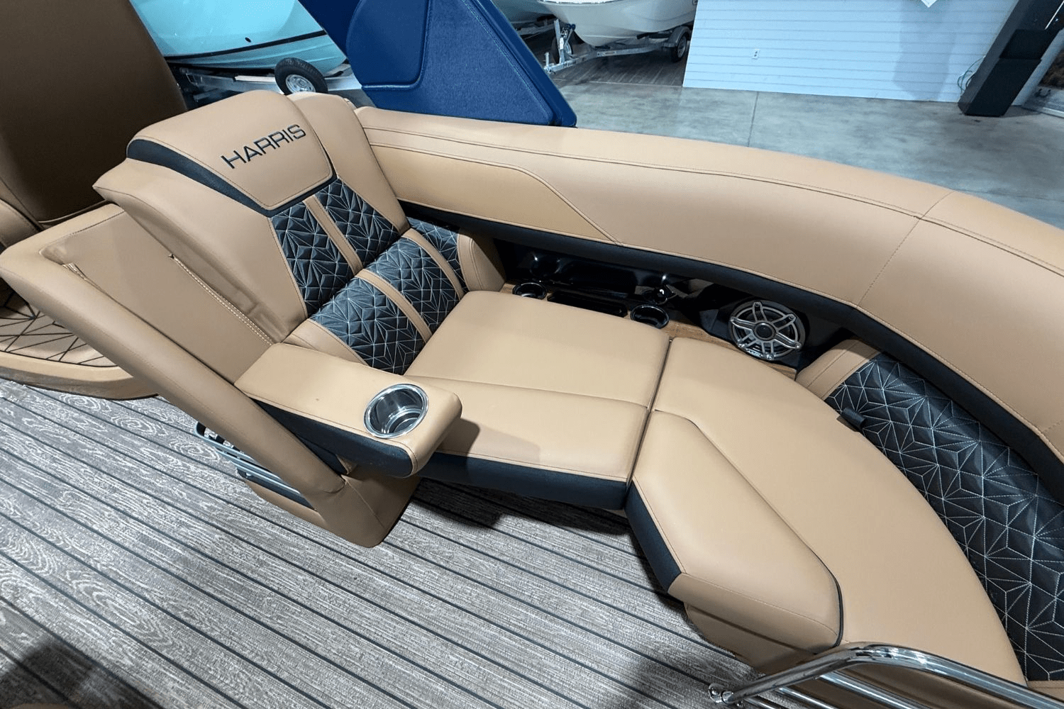 2025 Harris 230 Grand Mariner Image Thumbnail #15