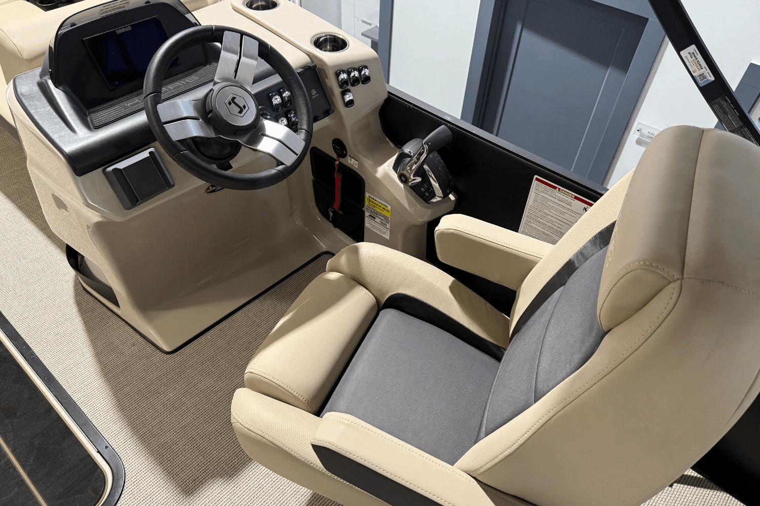 2025 Harris 230 Cruiser Image Thumbnail #11