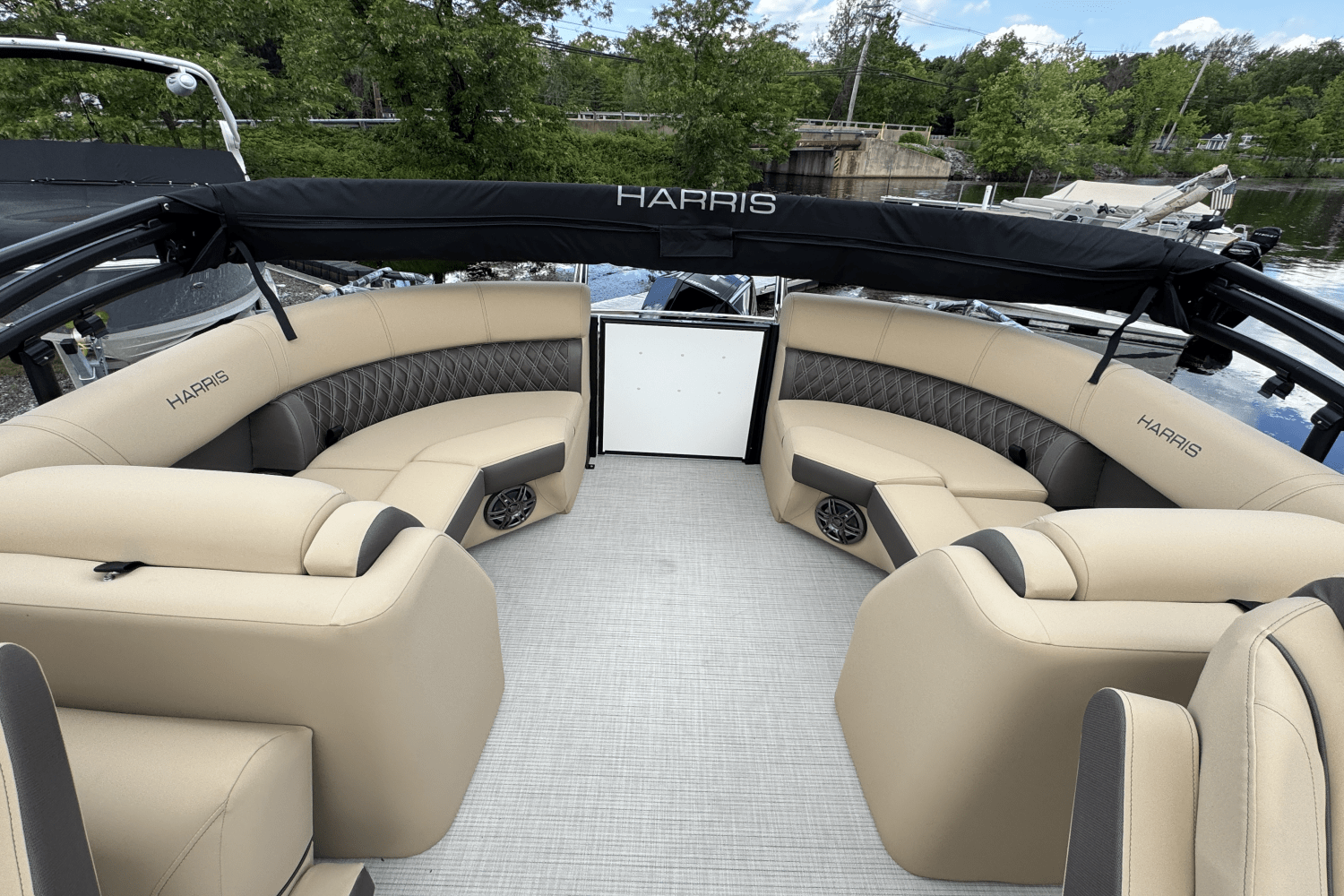 2025 Harris 230 Sunliner Image Thumbnail #15