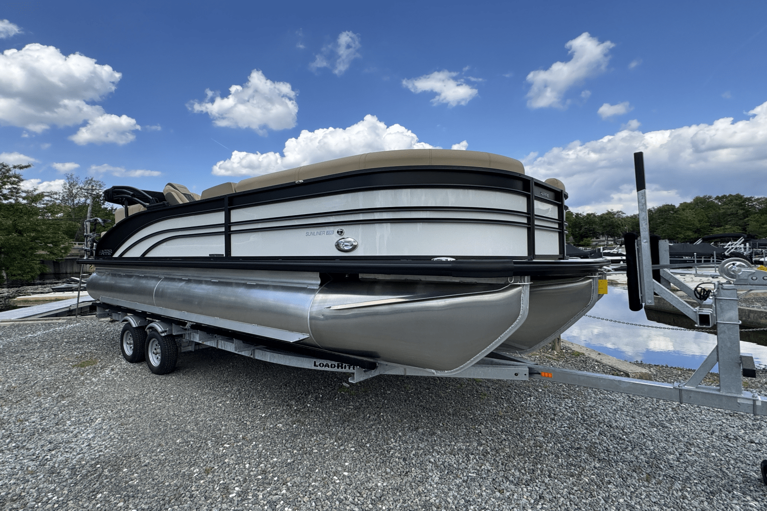 2025 Harris 230 Sunliner Image Thumbnail #3
