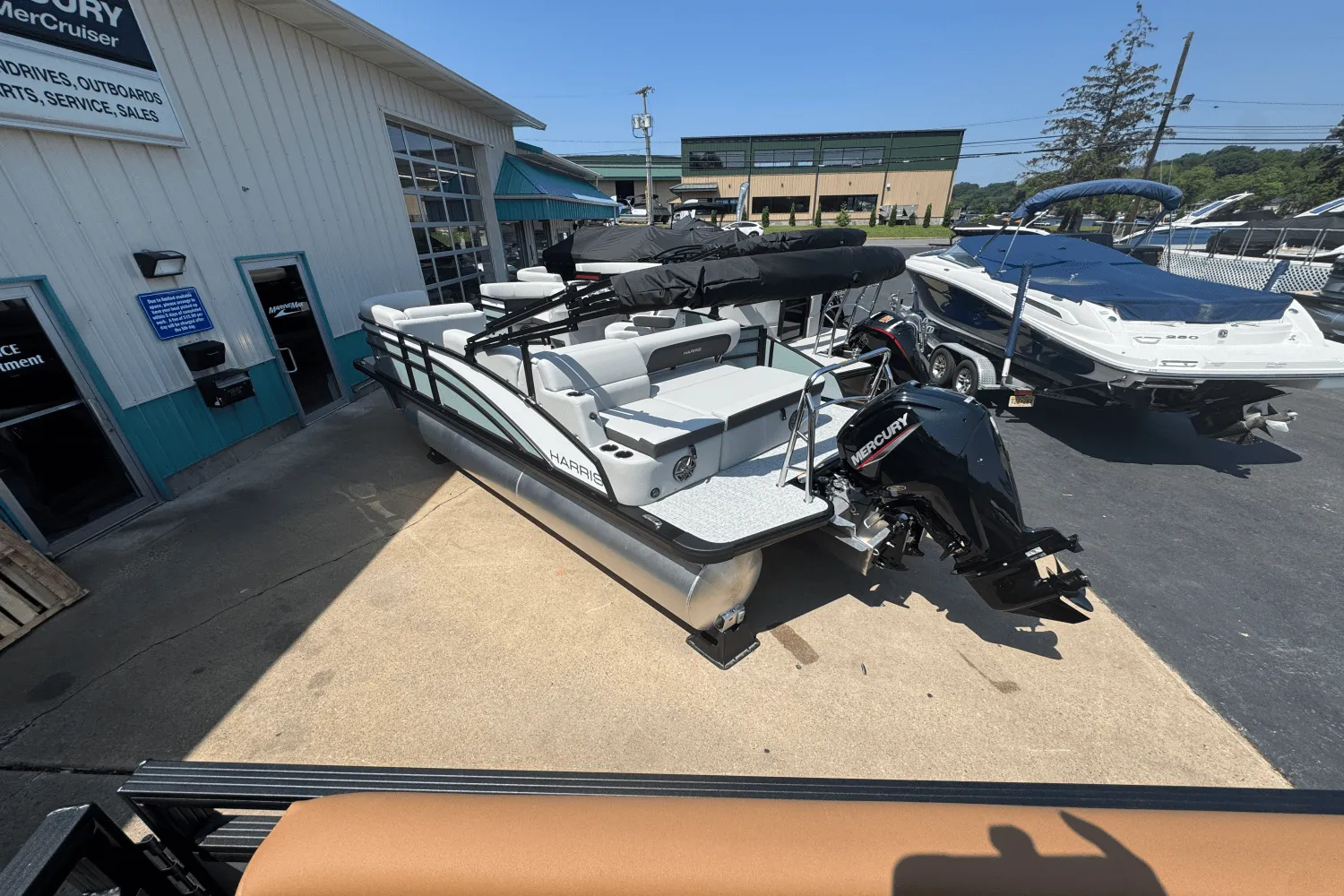 2025 Harris Cruiser 190 Image Thumbnail #13