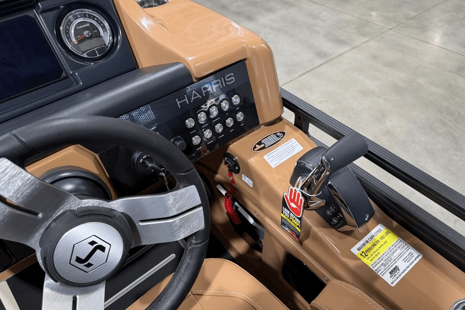 2025 Harris 230 Solstice Image Thumbnail #22