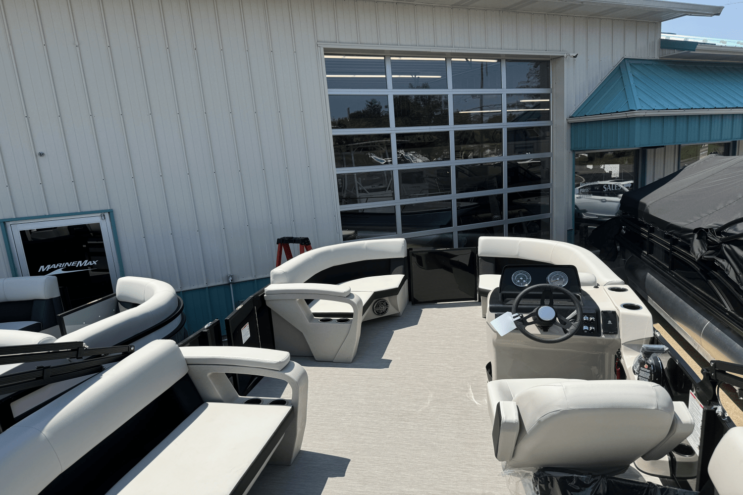 2025 Harris 210 Breeze Image Thumbnail #32