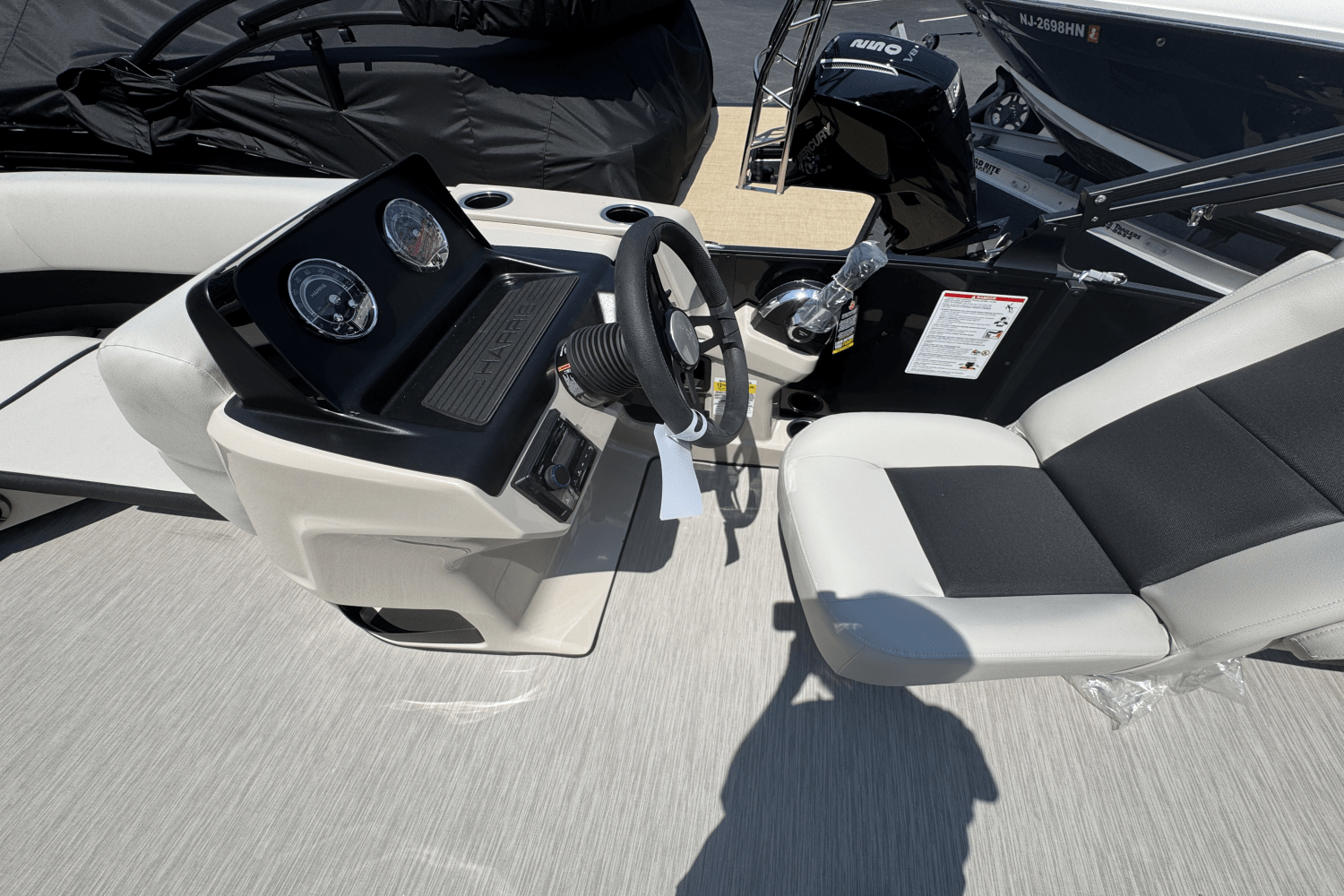 2025 Harris 210 Breeze Image Thumbnail #20