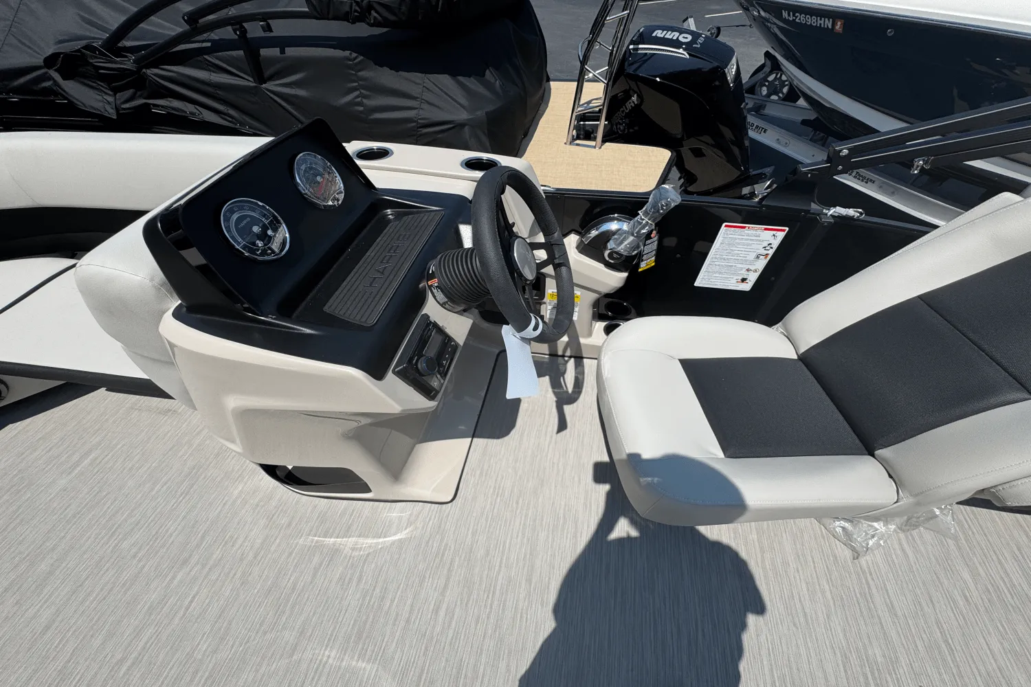 2025 Harris 210 Breeze Image Thumbnail #21