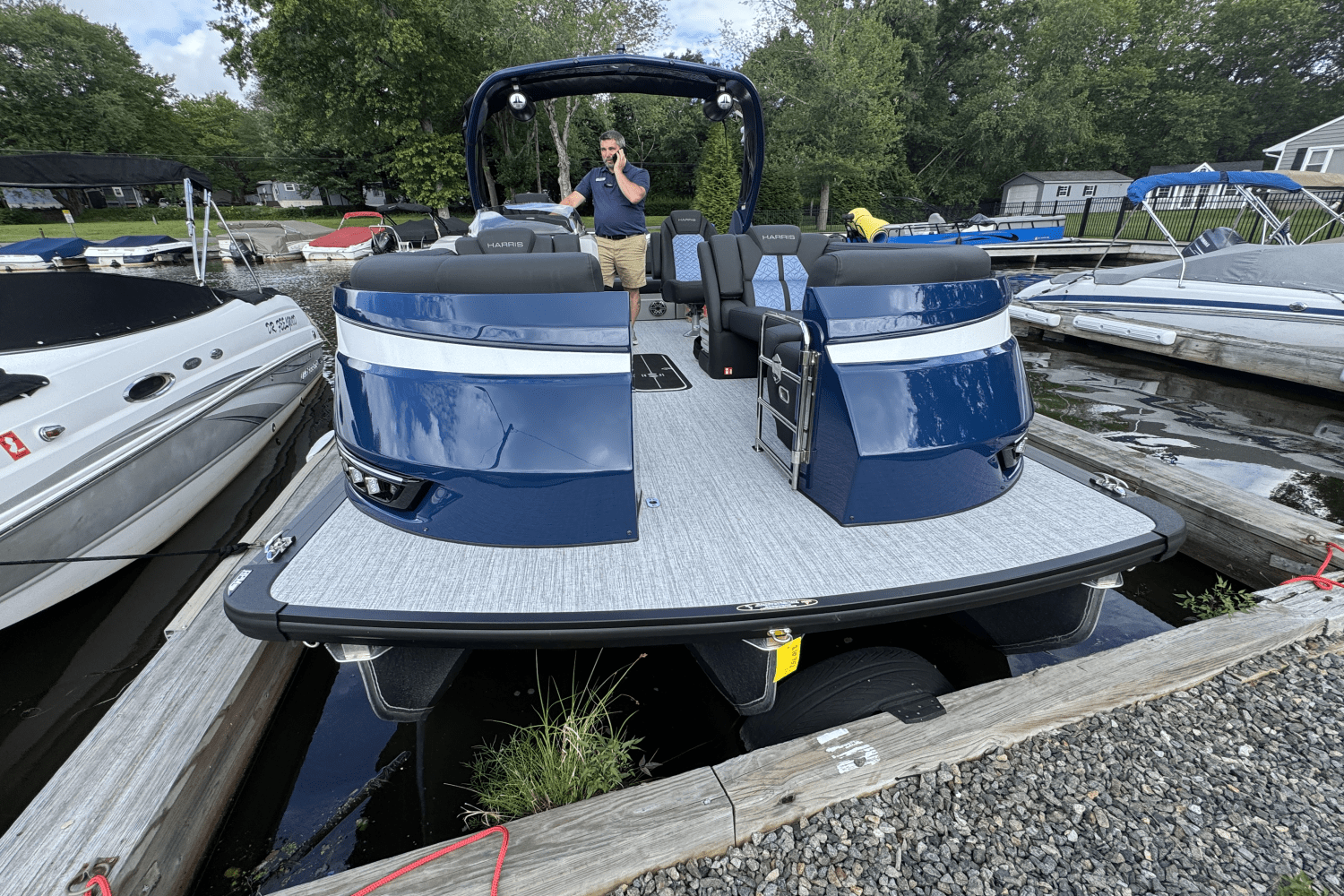 2025 Harris 230 Grand Mariner Image Thumbnail #30