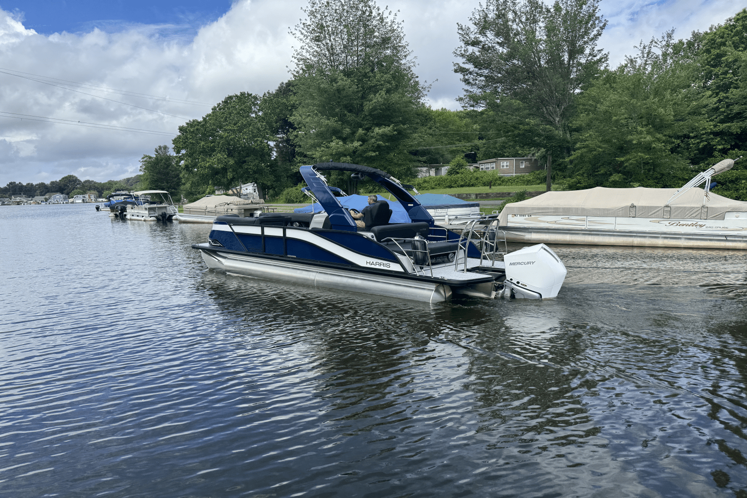 2025 Harris 230 Grand Mariner Image Thumbnail #3