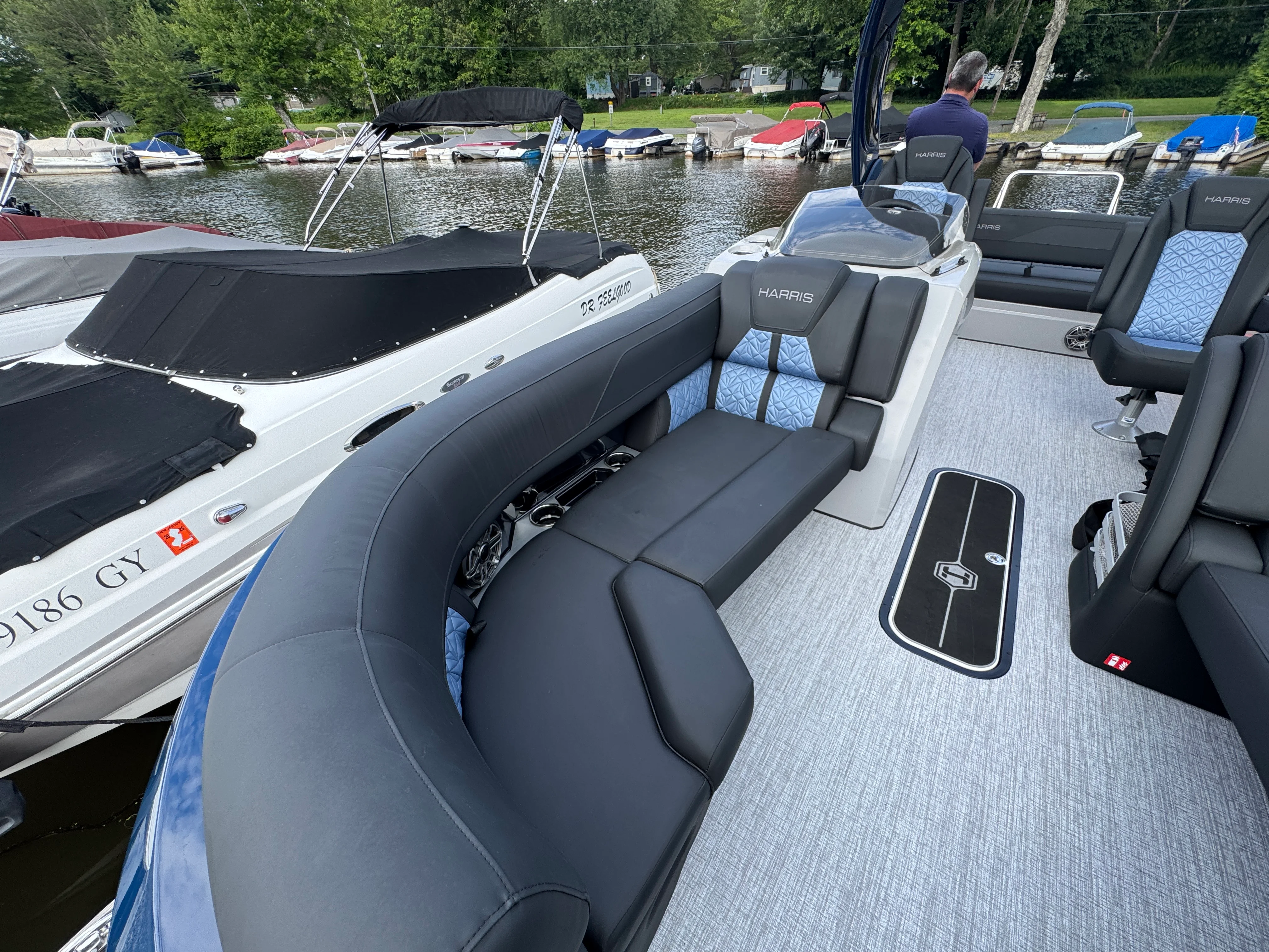 2025 Harris 230 Grand Mariner Image Thumbnail #11