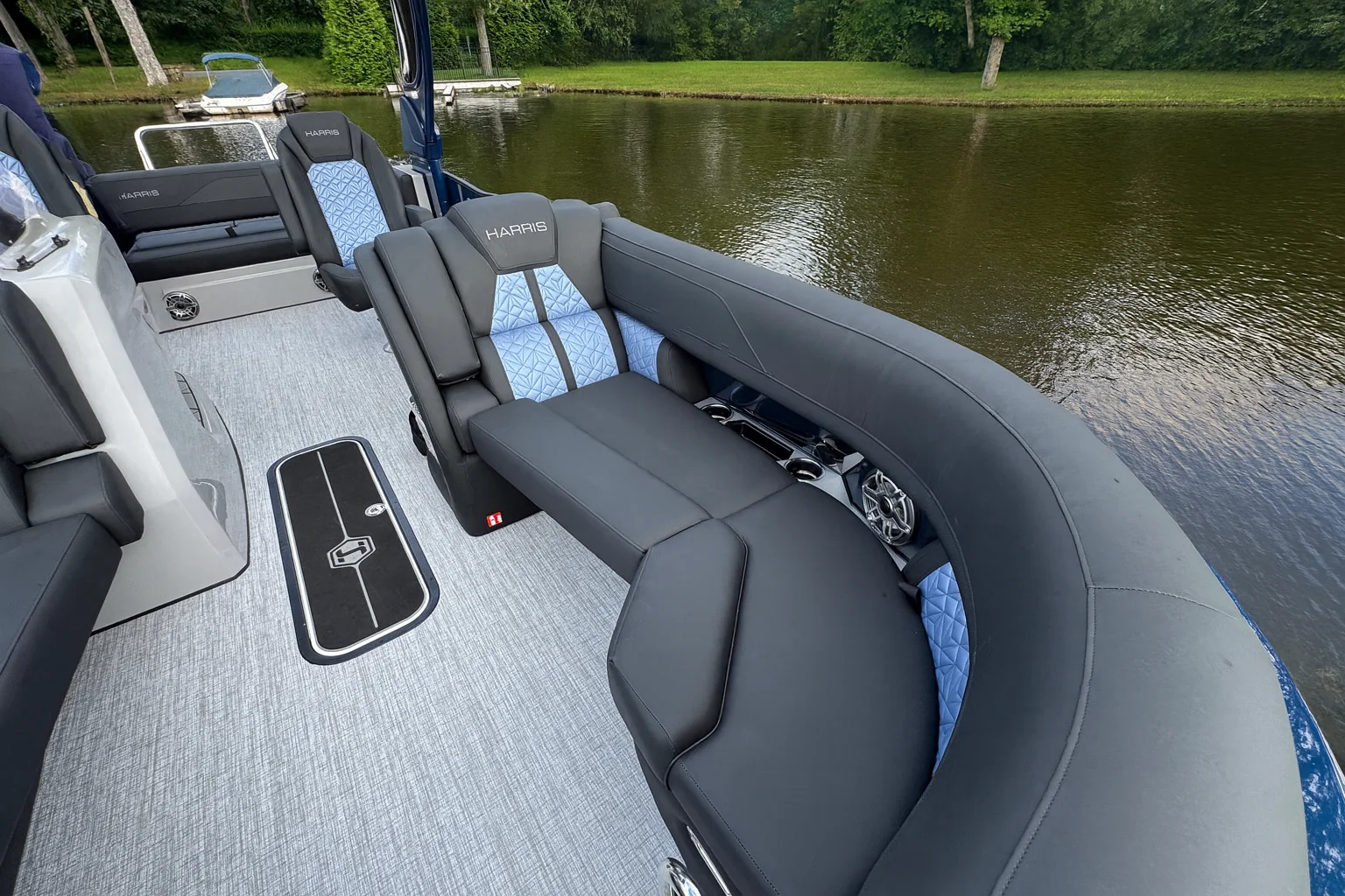 2025 Harris 230 Grand Mariner Image Thumbnail #14