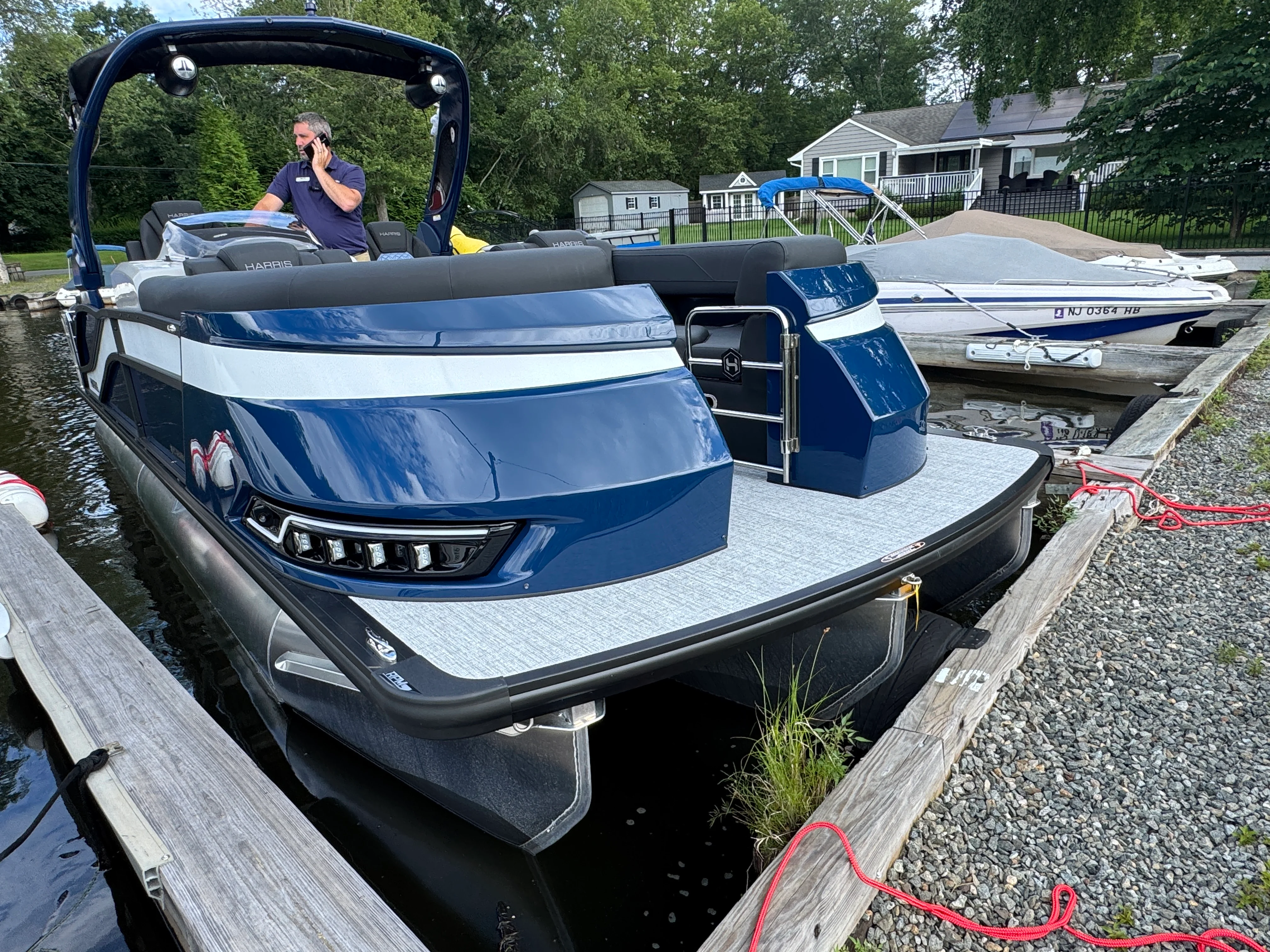 2025 Harris 230 Grand Mariner Image Thumbnail #9