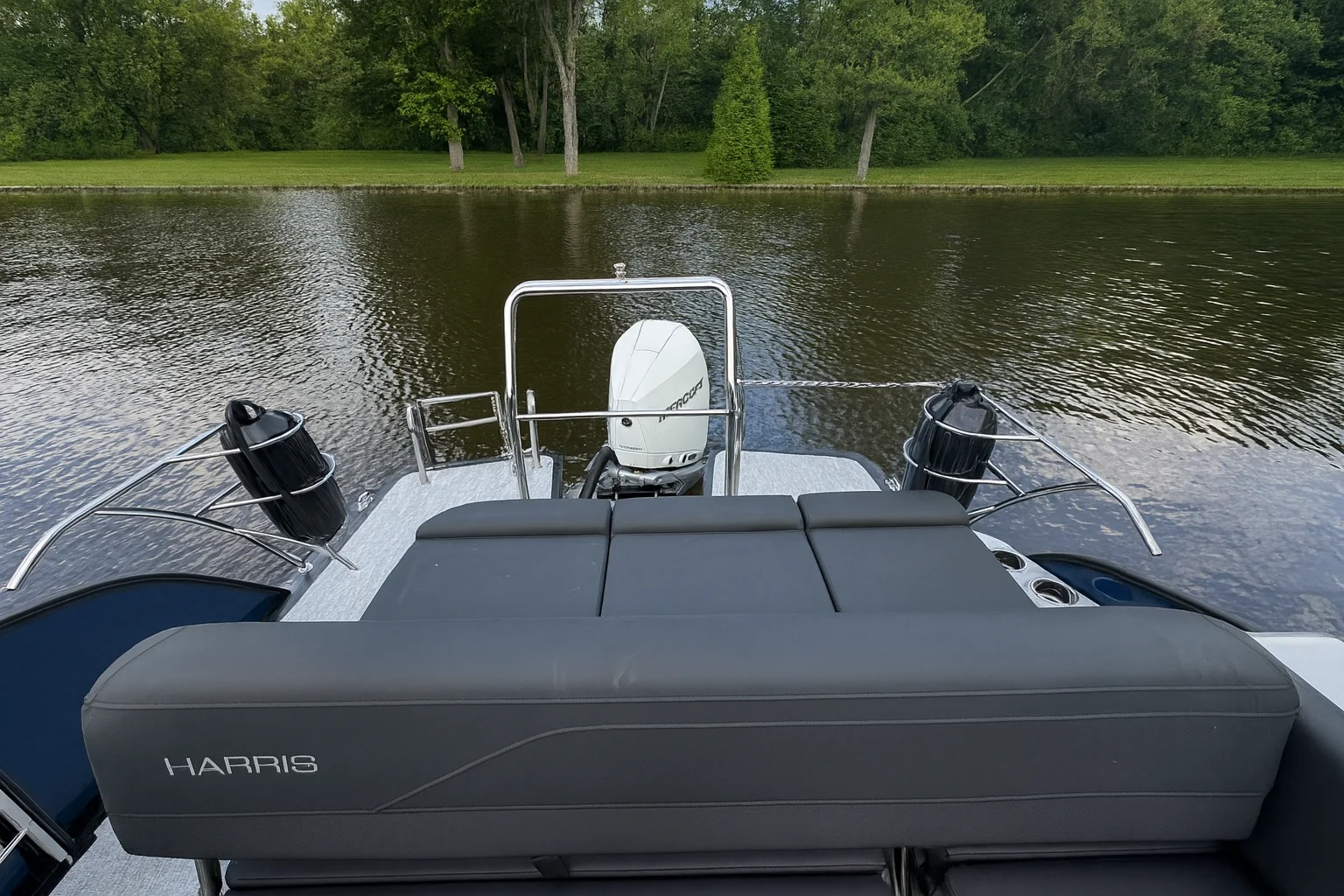 2025 Harris 230 Grand Mariner Image Thumbnail #16