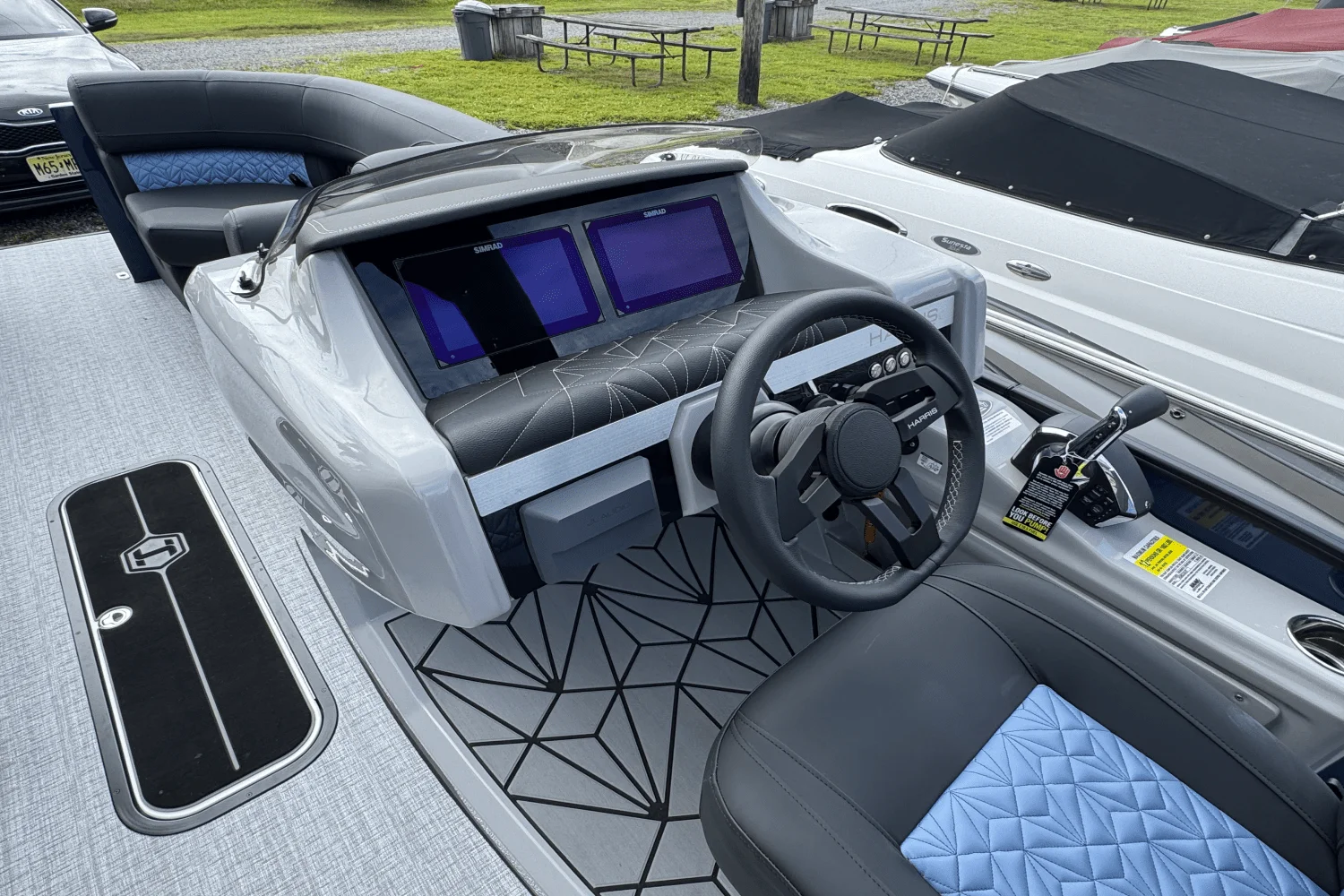 2025 Harris 230 Grand Mariner Image Thumbnail #27