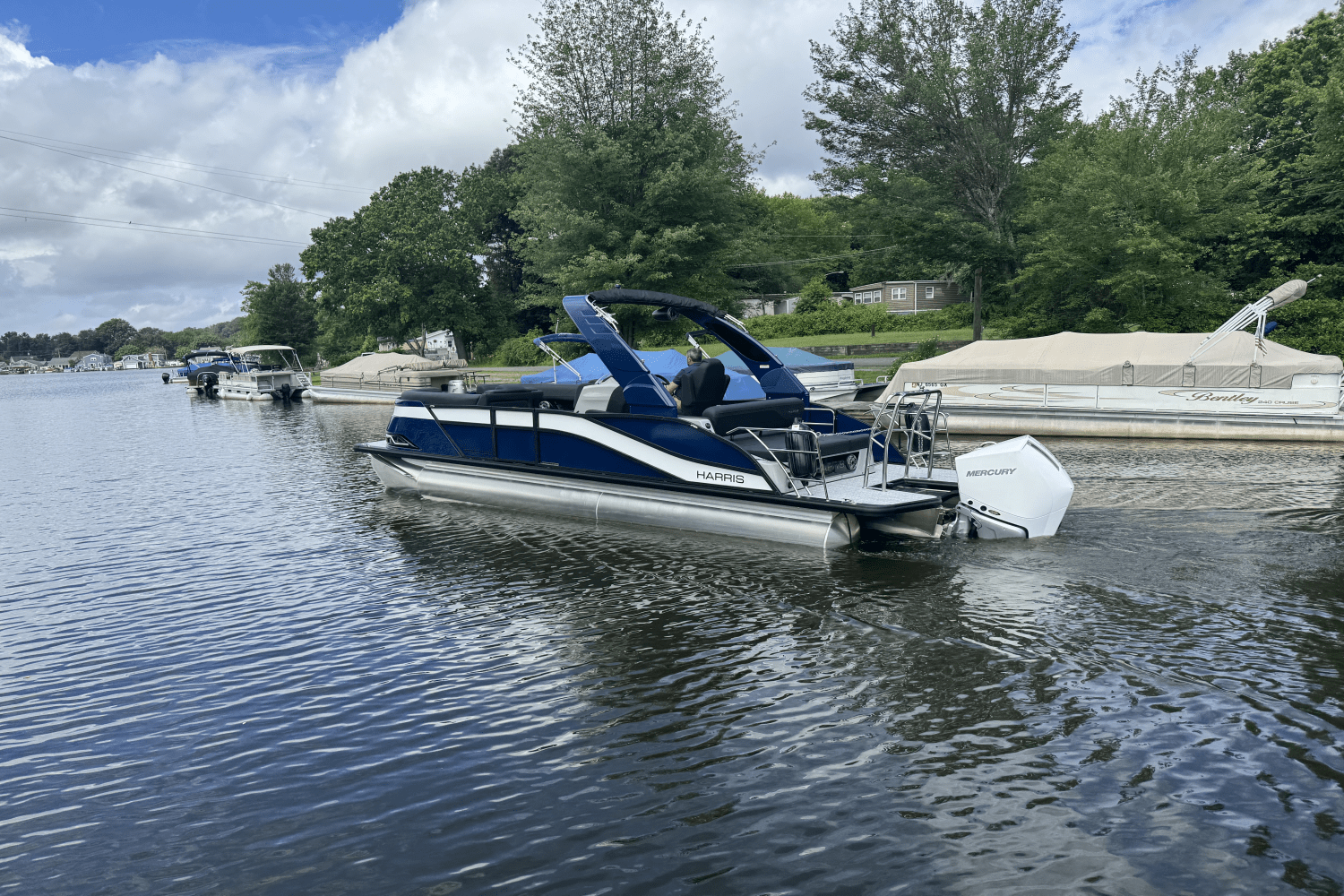 2025 Harris 230 Grand Mariner Image Thumbnail #2