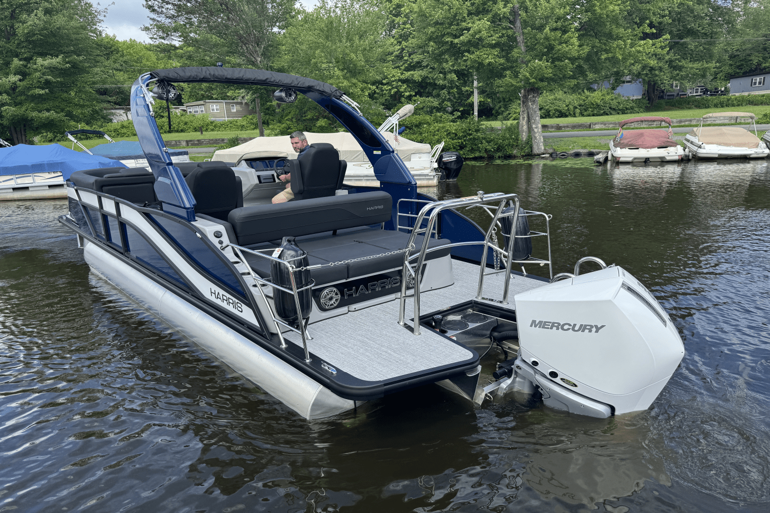 2025 Harris 230 Grand Mariner Image Thumbnail #7