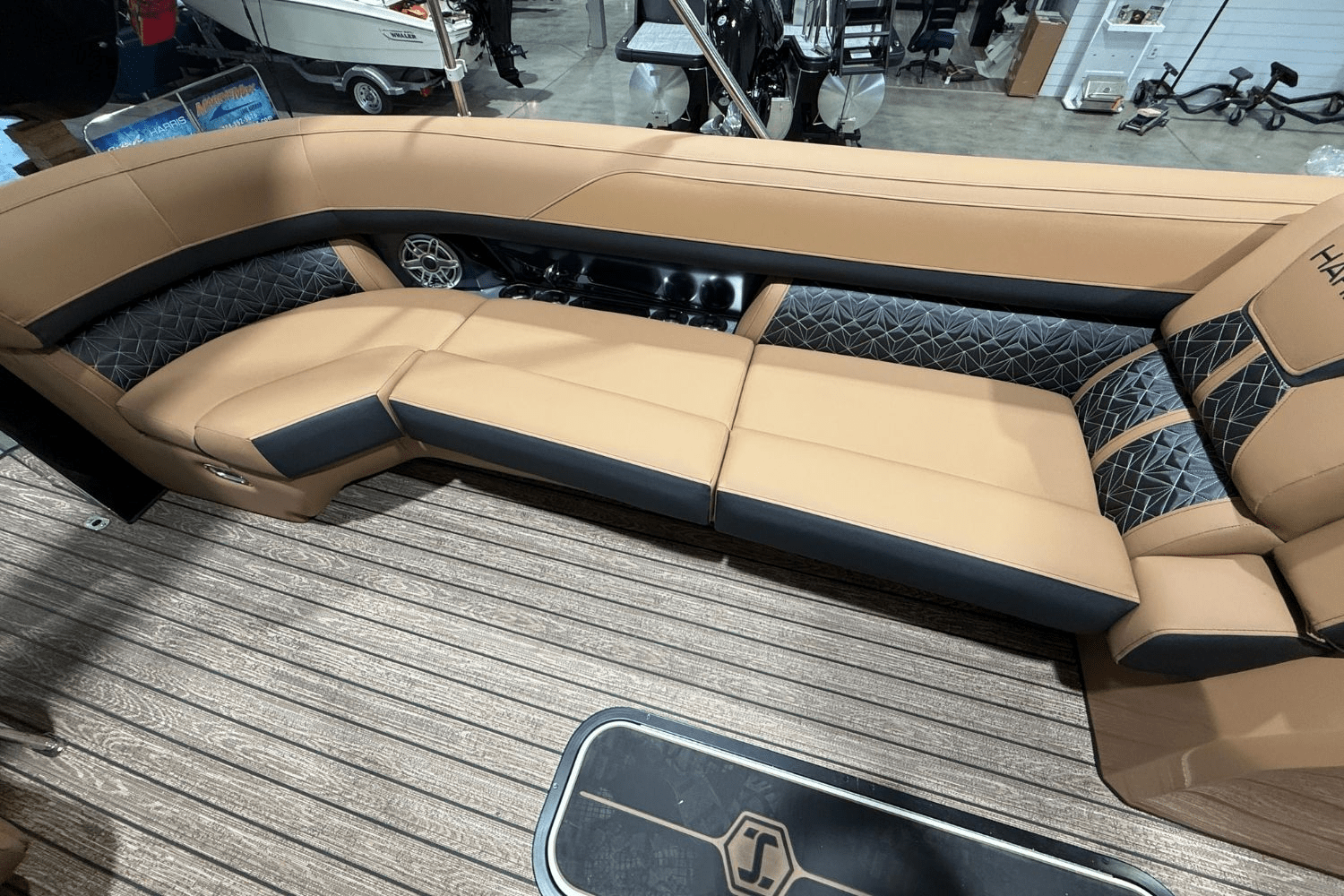 2025 Harris Grand Mariner 250 Image Thumbnail #33