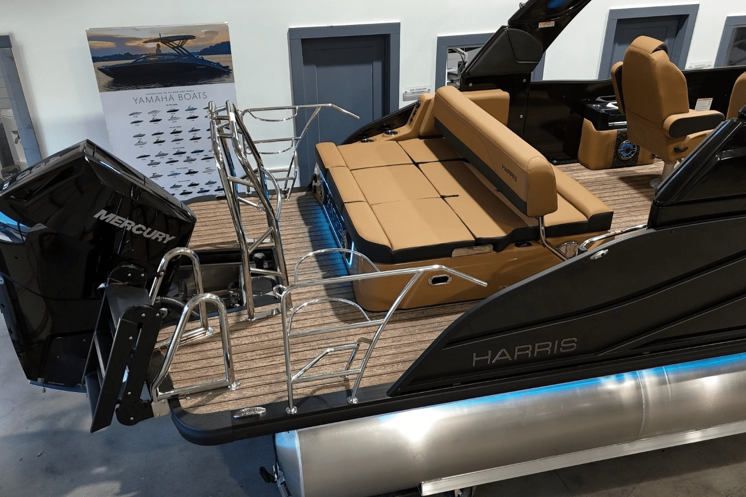 2025 Harris Grand Mariner 250 Image Thumbnail #8
