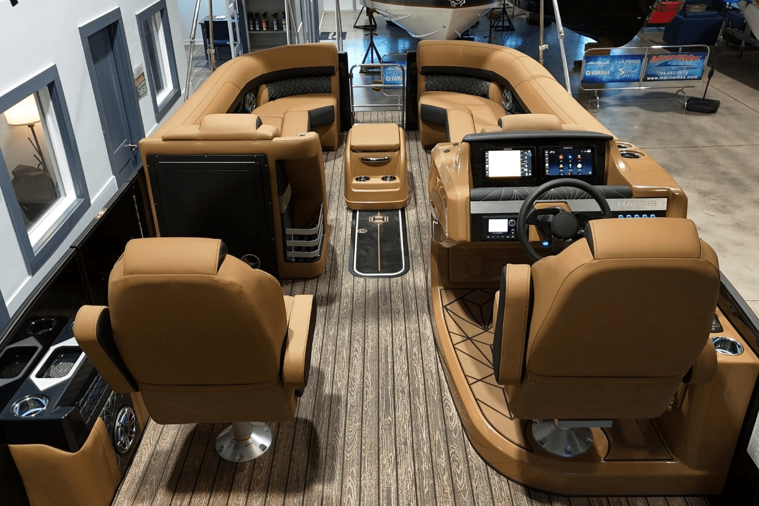 2025 Harris Grand Mariner 250 Image Thumbnail #18