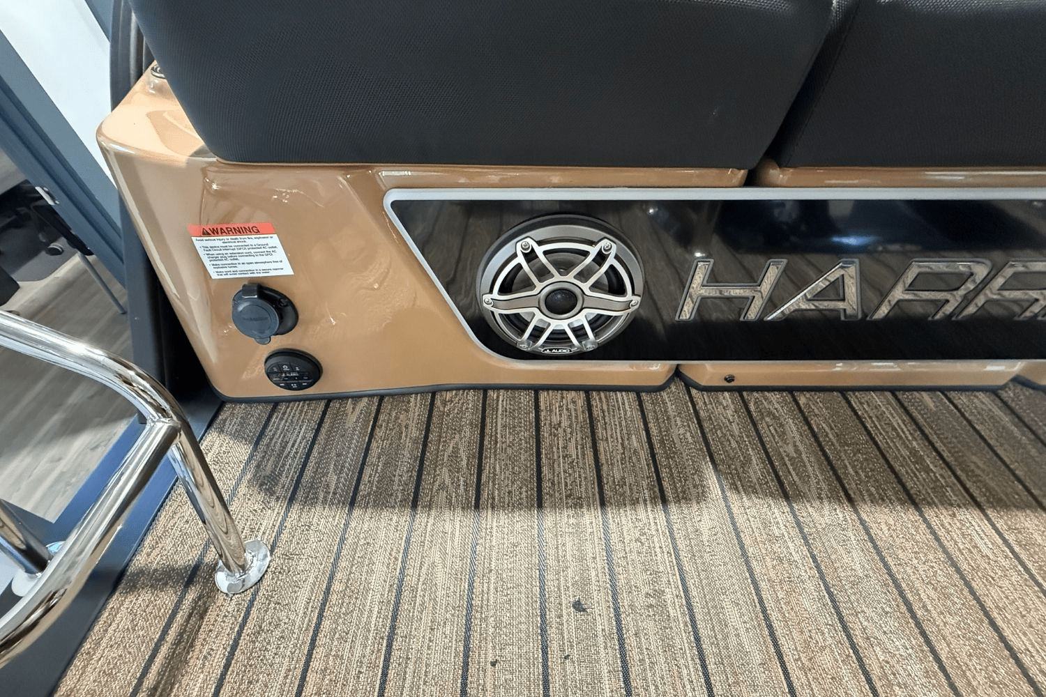 2025 Harris Grand Mariner 250 Image Thumbnail #15