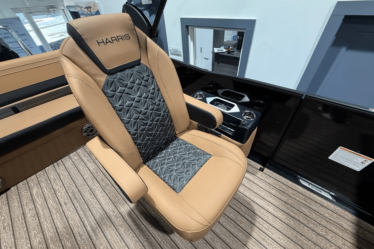 2025 Harris Grand Mariner 250 Image Thumbnail #20