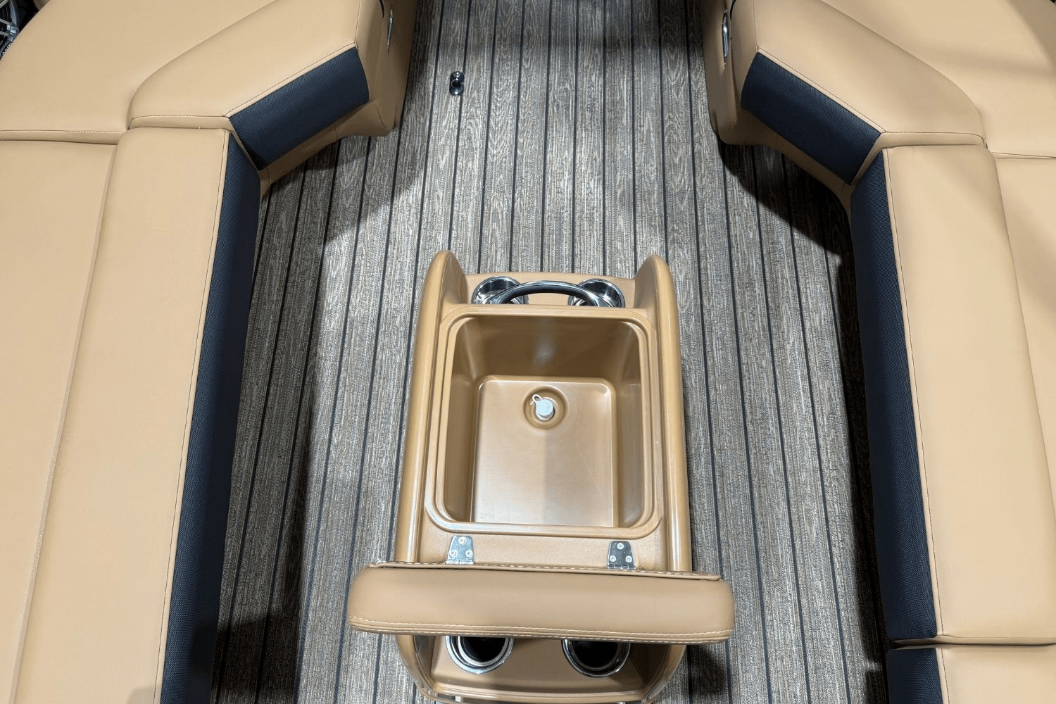 2025 Harris Grand Mariner 250 Image Thumbnail #32
