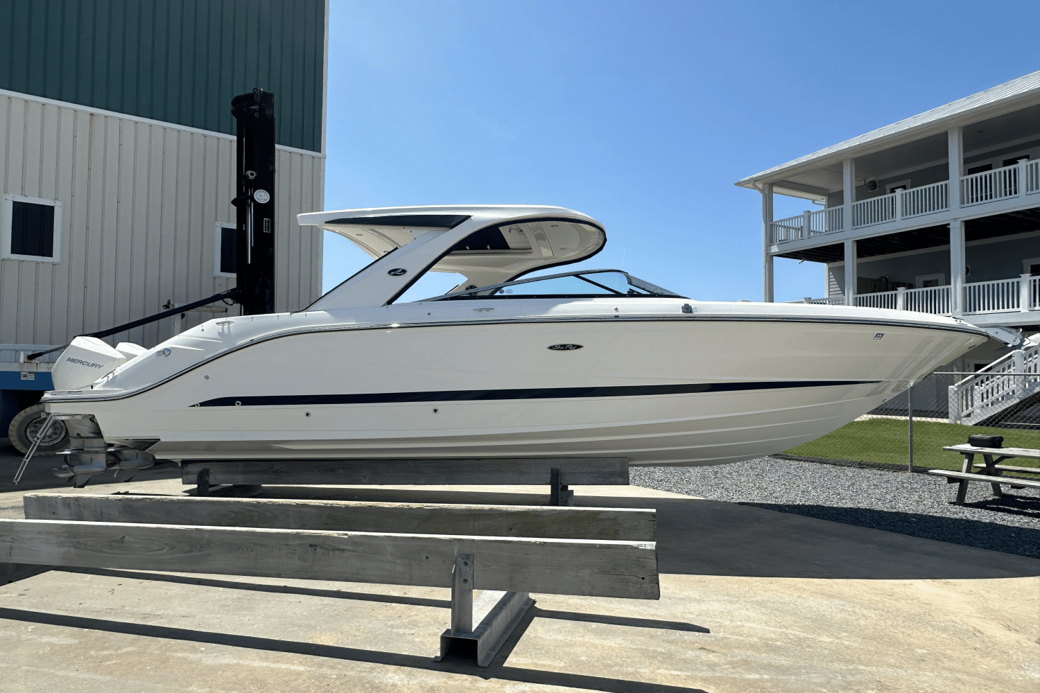 2022 Sea Ray 310 SLX OUTBOARD Image Thumbnail #2