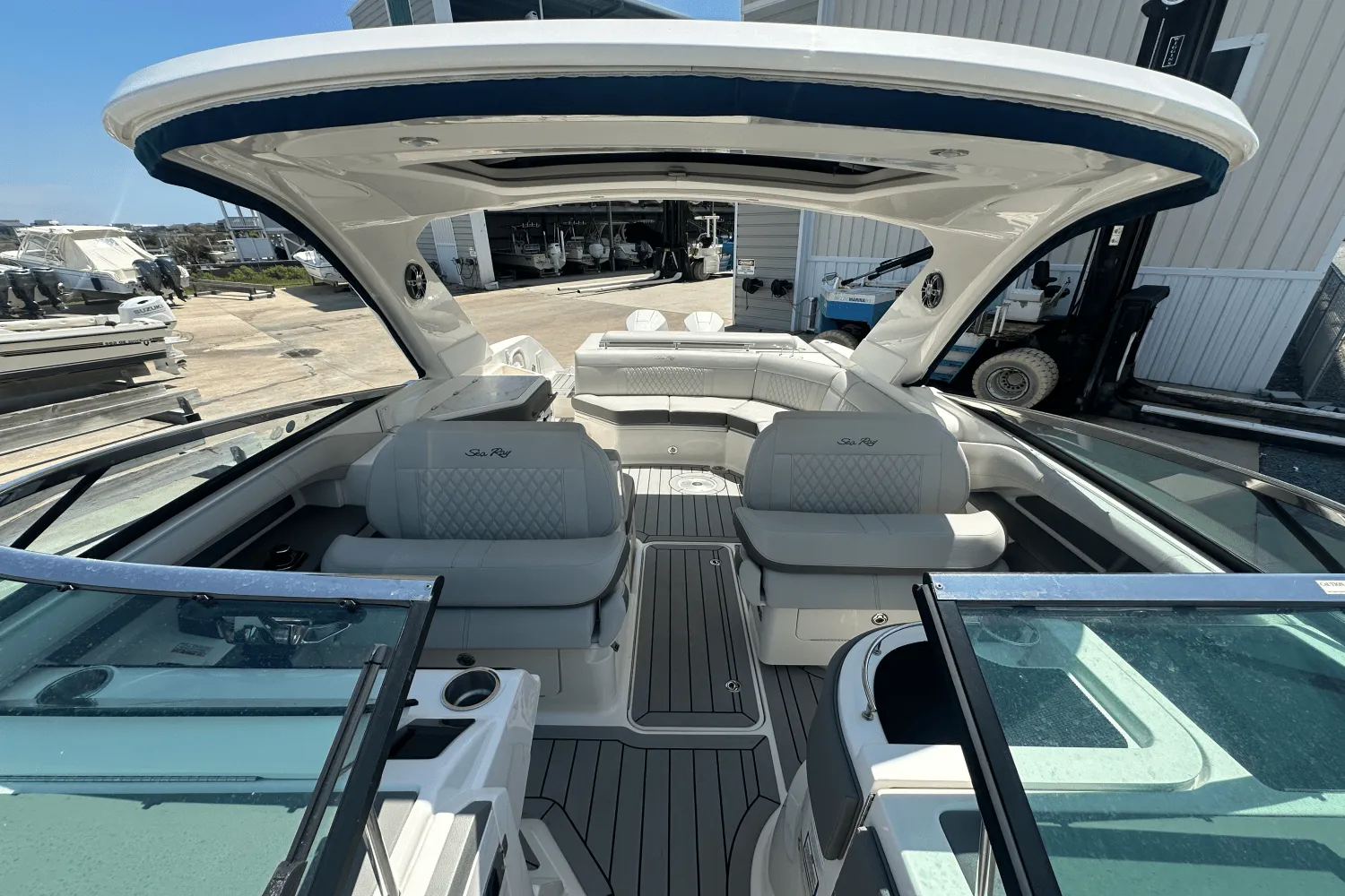 2022 Sea Ray 310 SLX OUTBOARD Image Thumbnail #24