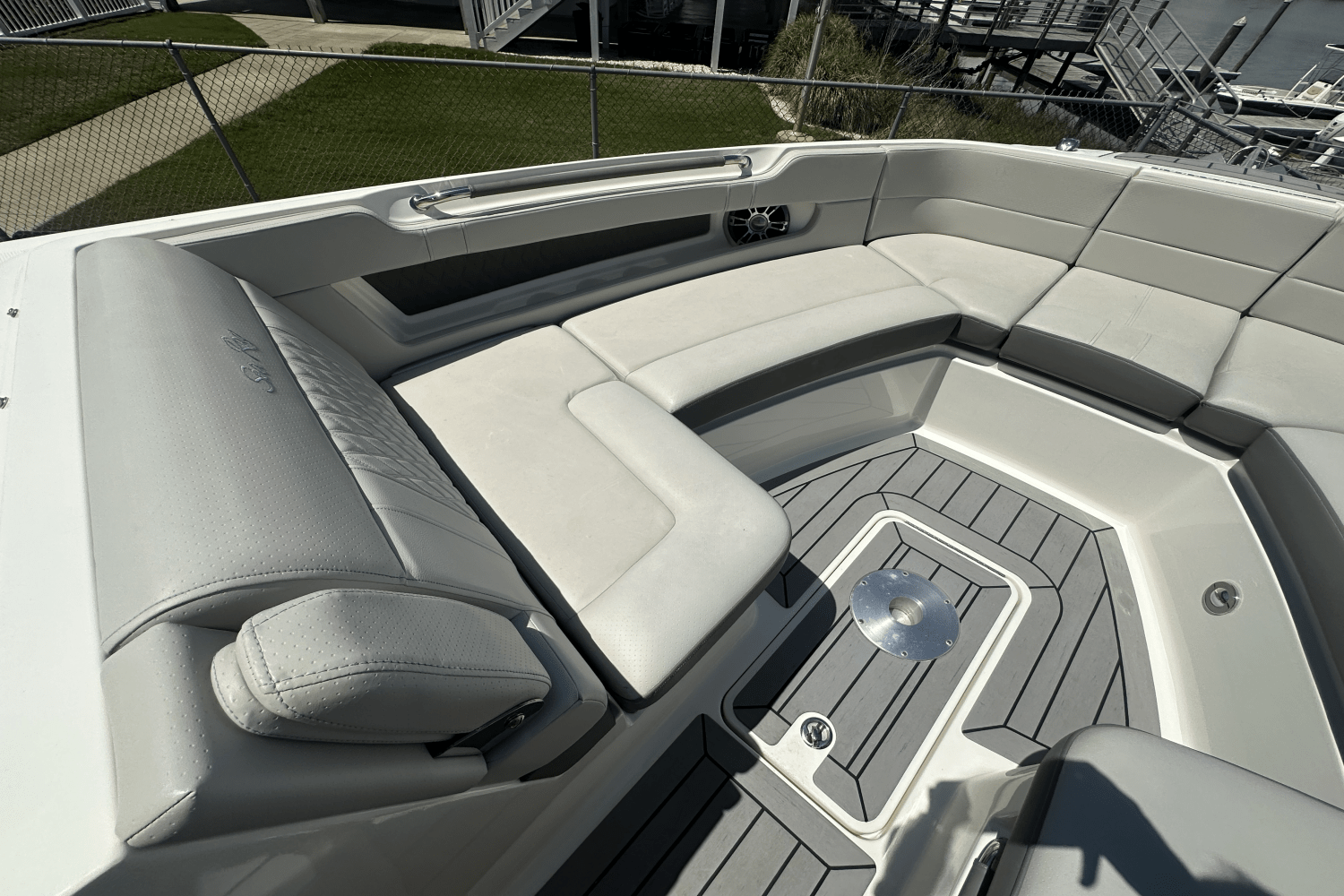 2022 Sea Ray 310 SLX OUTBOARD Image Thumbnail #21