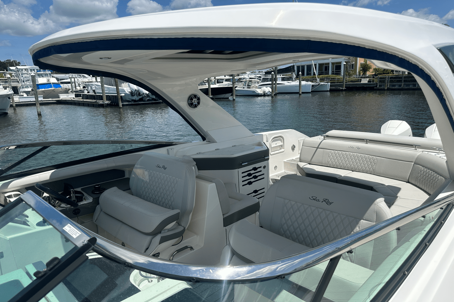 2022 Sea Ray 310 SLX OUTBOARD Image Thumbnail #31