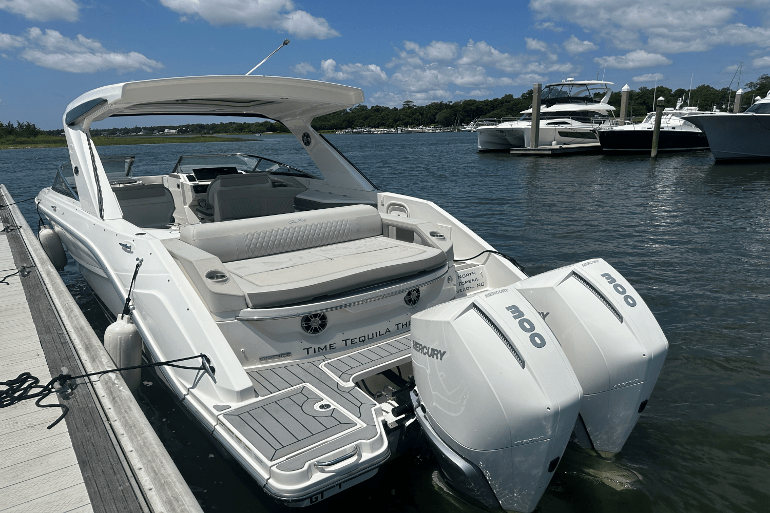 2022 Sea Ray 310 SLX OUTBOARD Image Thumbnail #16