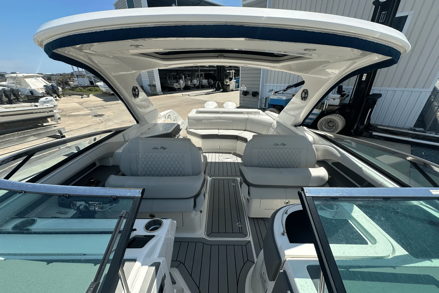 2022 Sea Ray 310 SLX OUTBOARD Image Thumbnail #24