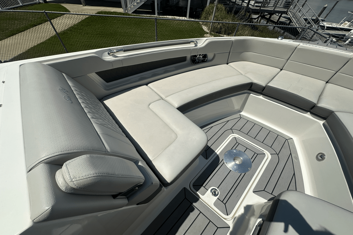 2022 Sea Ray 310 SLX OUTBOARD Image Thumbnail #21