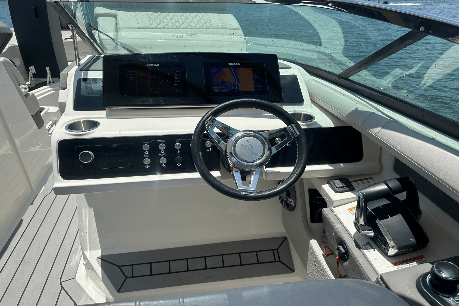 2022 Sea Ray 310 SLX OUTBOARD Image Thumbnail #6