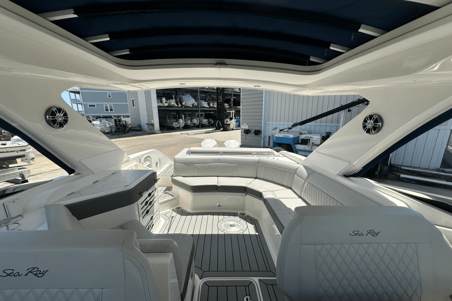 2022 Sea Ray 310 SLX OUTBOARD Image Thumbnail #28