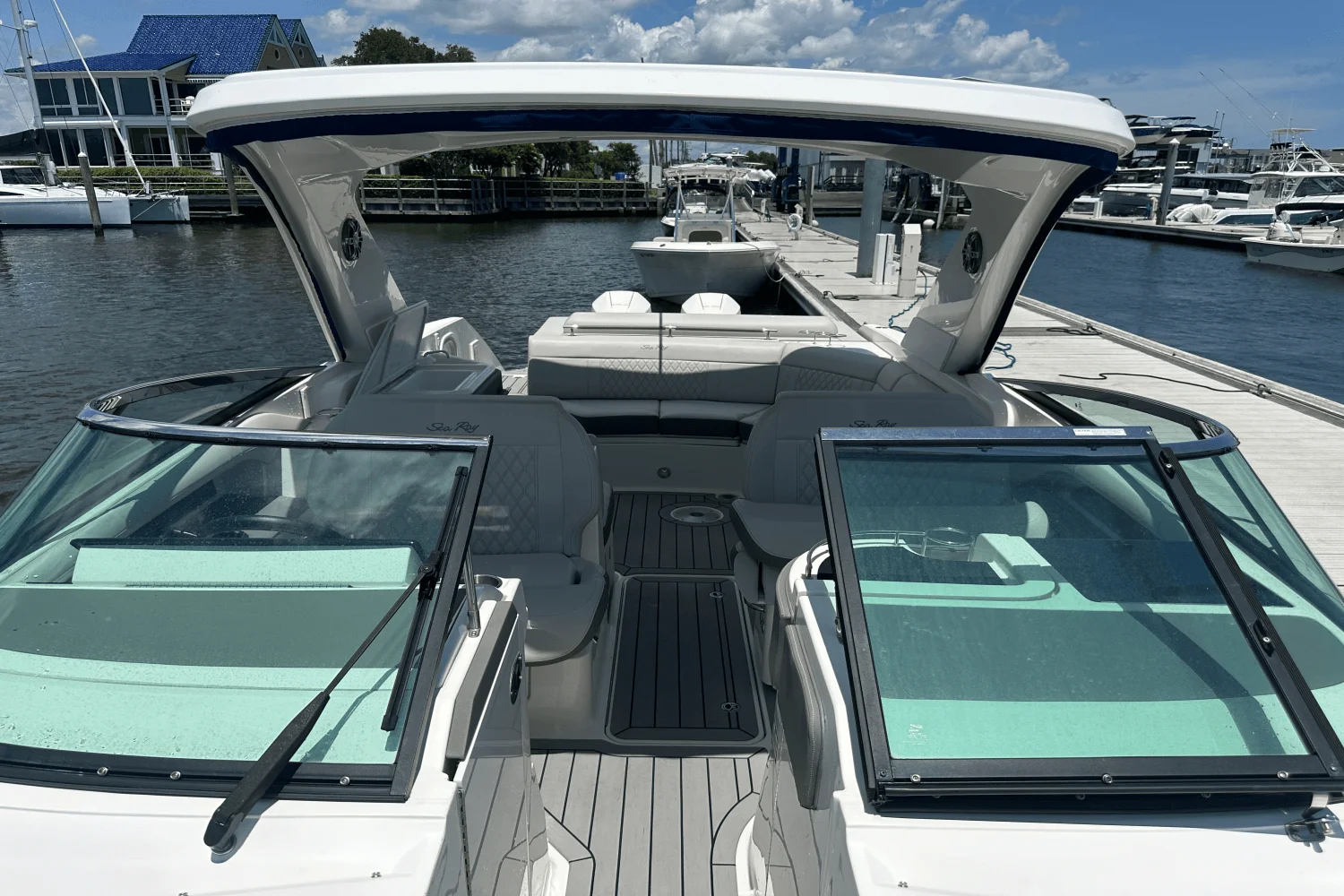 2022 Sea Ray 310 SLX OUTBOARD Image Thumbnail #11