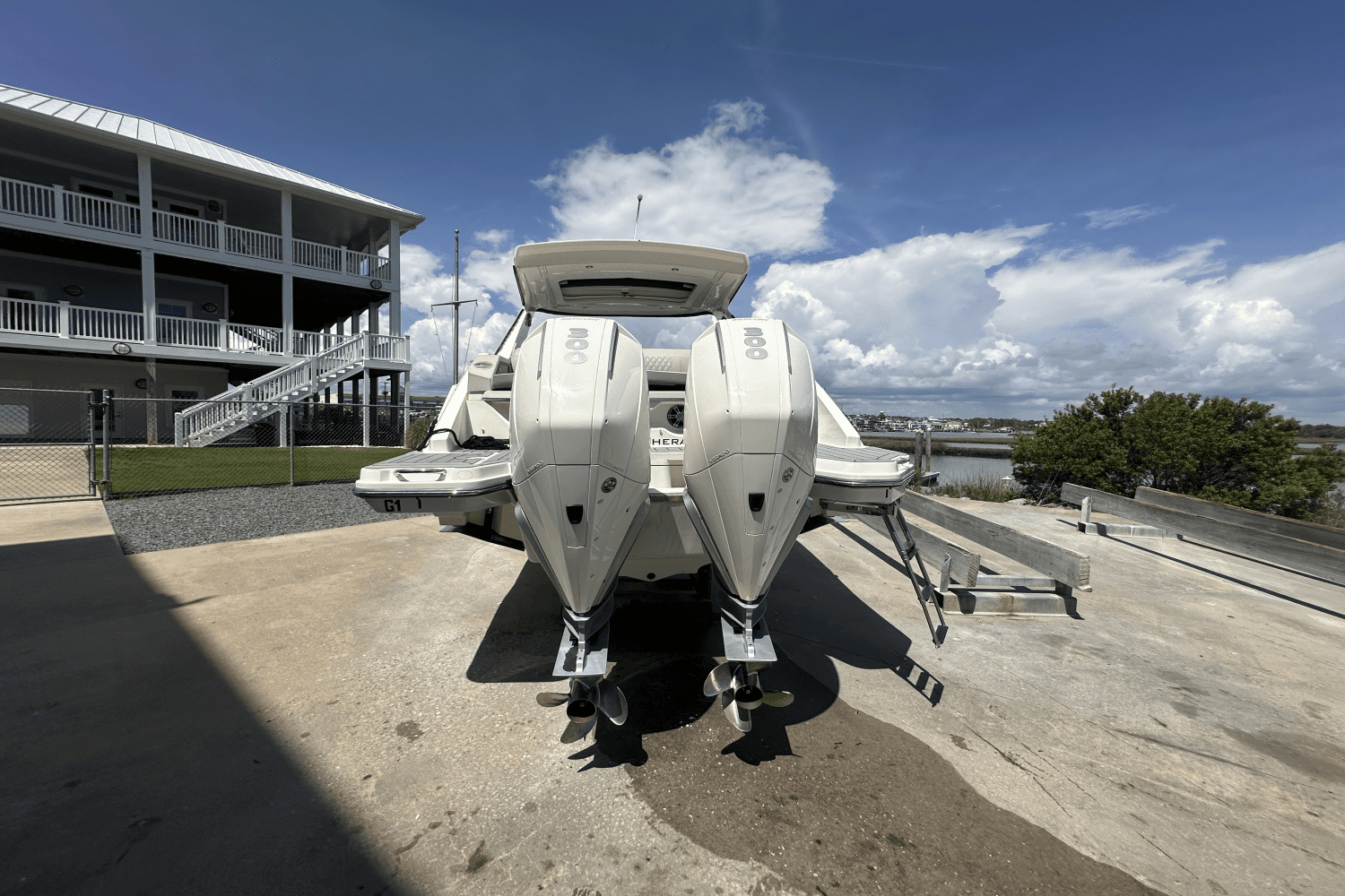 2022 Sea Ray 310 SLX OUTBOARD Image Thumbnail #4