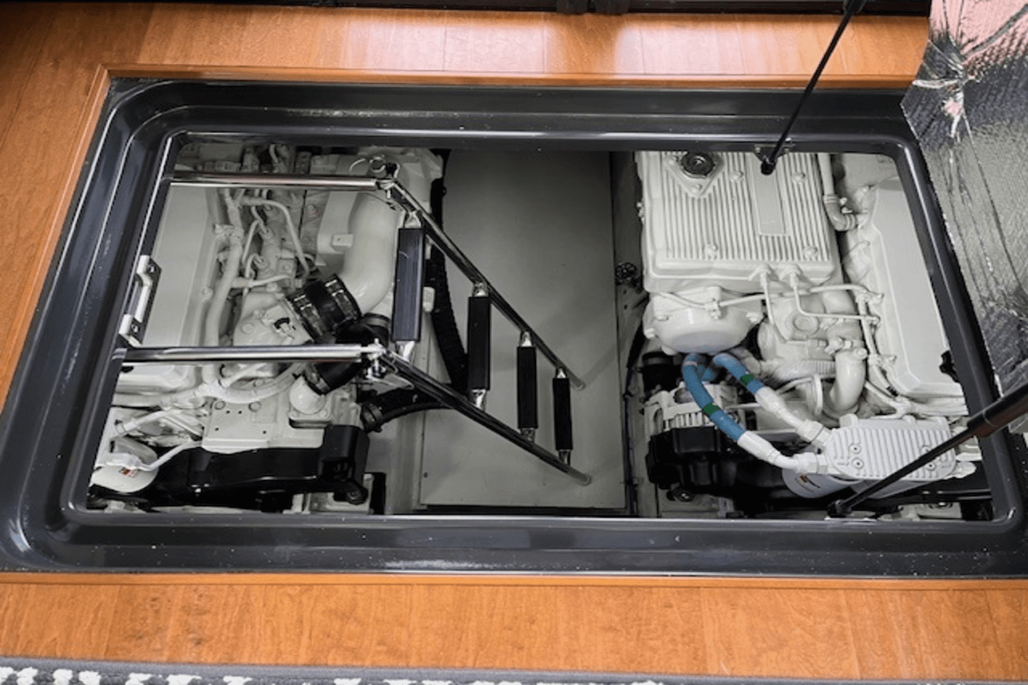 2015 Sea Ray 470 SUNDANCER Image Thumbnail #19