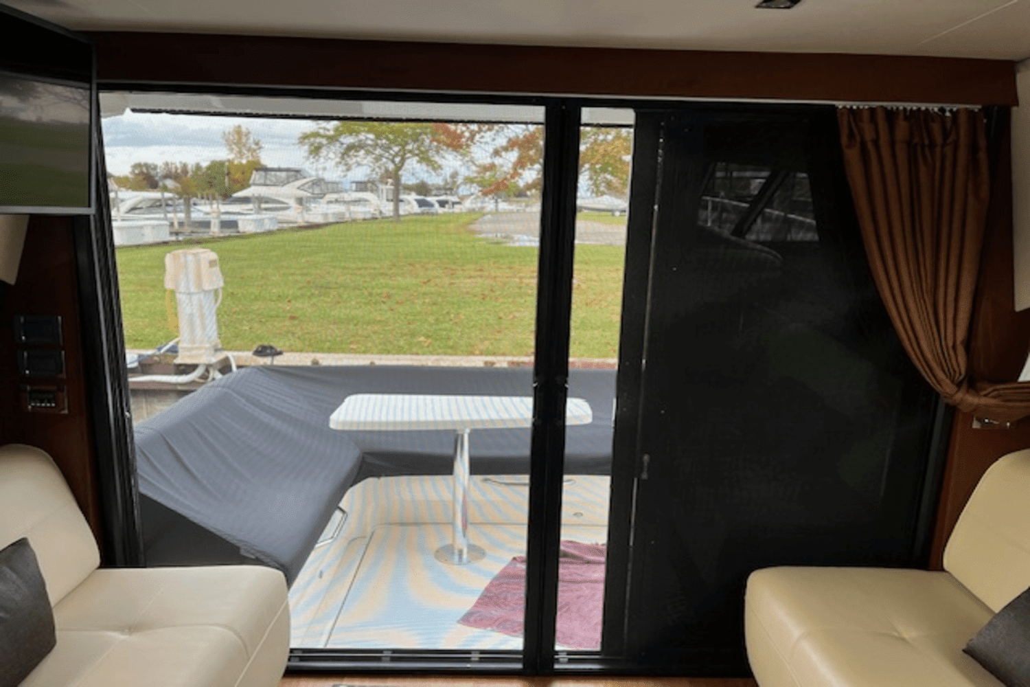 2015 Sea Ray 470 SUNDANCER Image Thumbnail #12