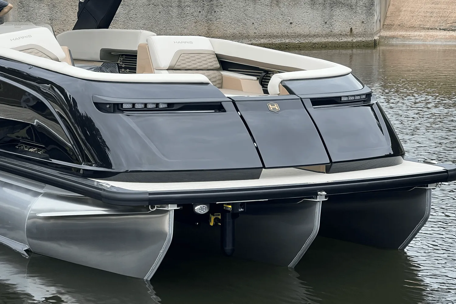 2025 Harris 250 Crowne Image Thumbnail #1