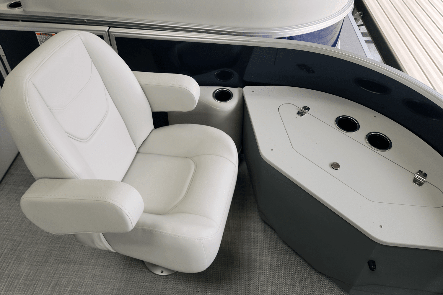 2025 Sylvan MIRAGE 8520 Image Thumbnail #10